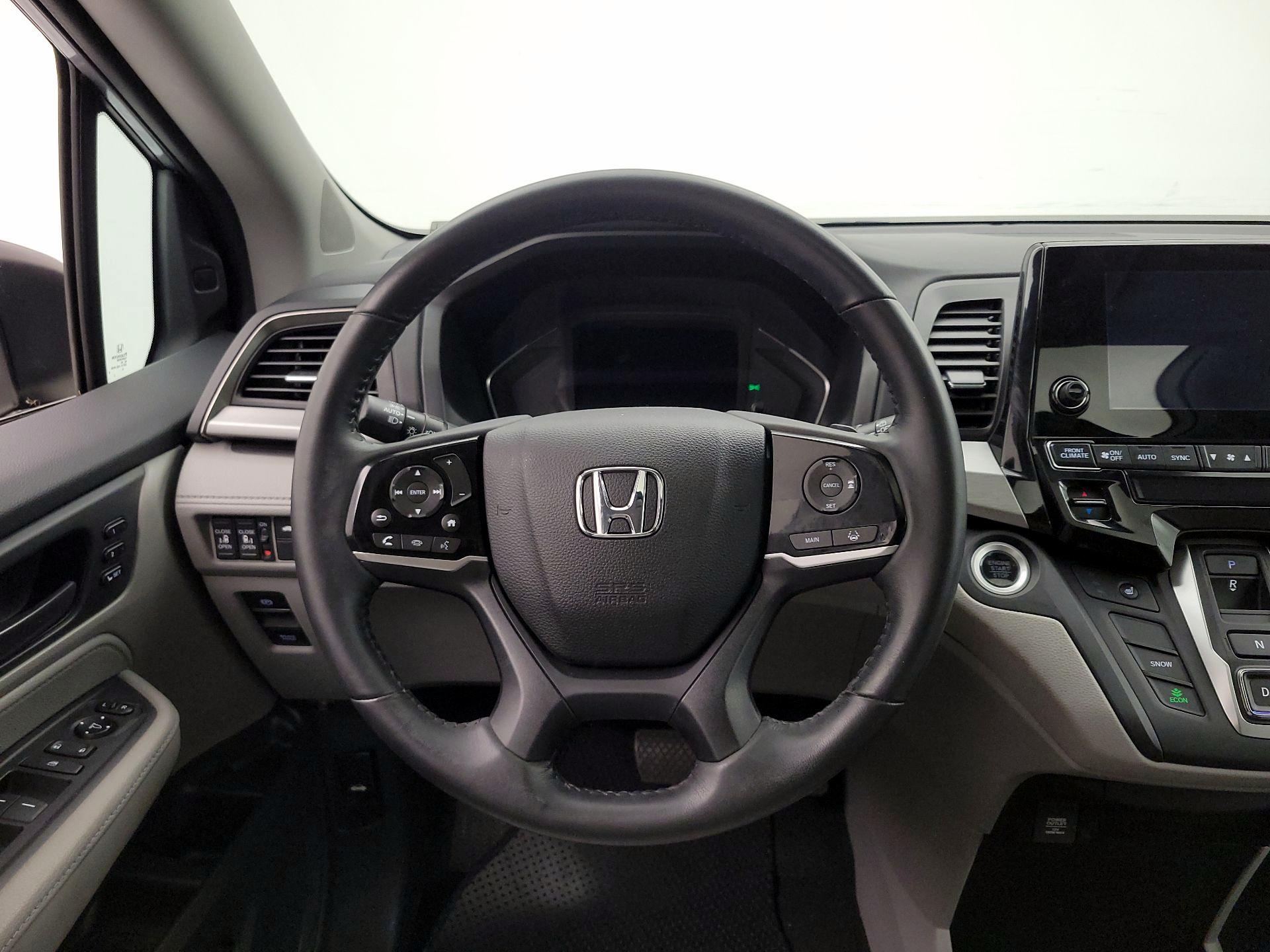 Thumbnail: 2018 Honda Odyssey - 10