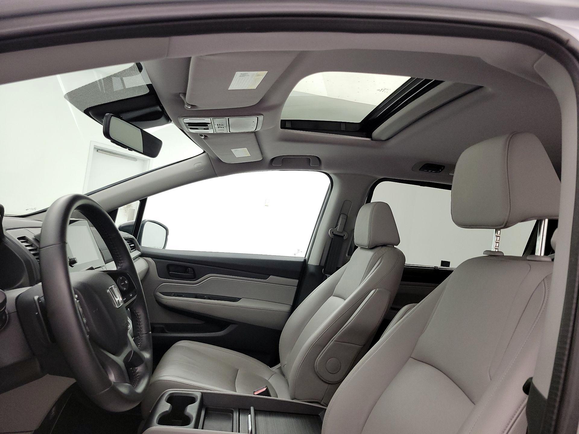 Thumbnail: 2018 Honda Odyssey - 19