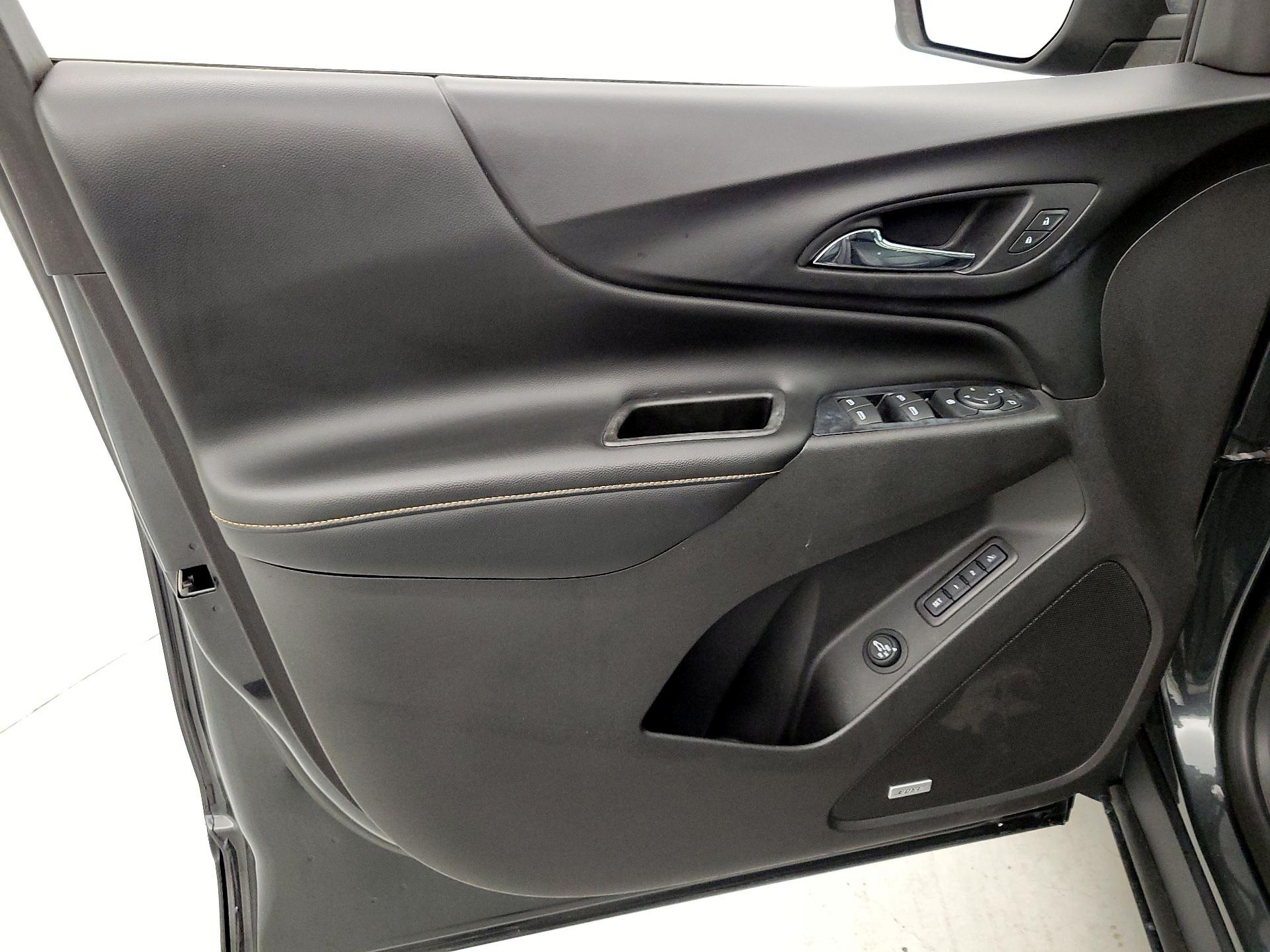 Thumbnail: 2019 Chevrolet Equinox - 12