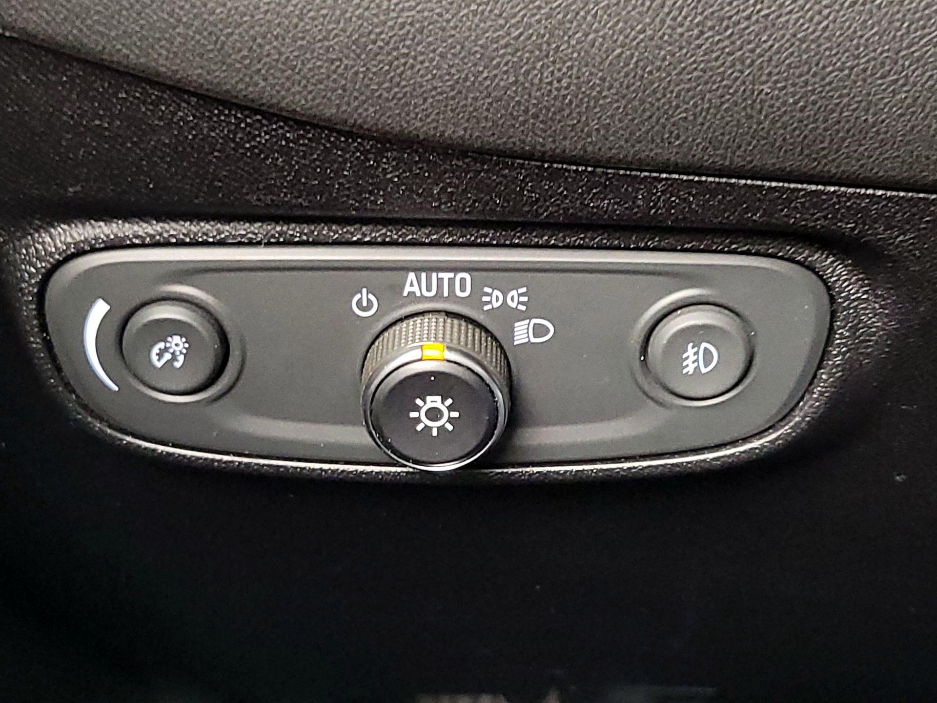 Thumbnail: 2019 Chevrolet Equinox - 13