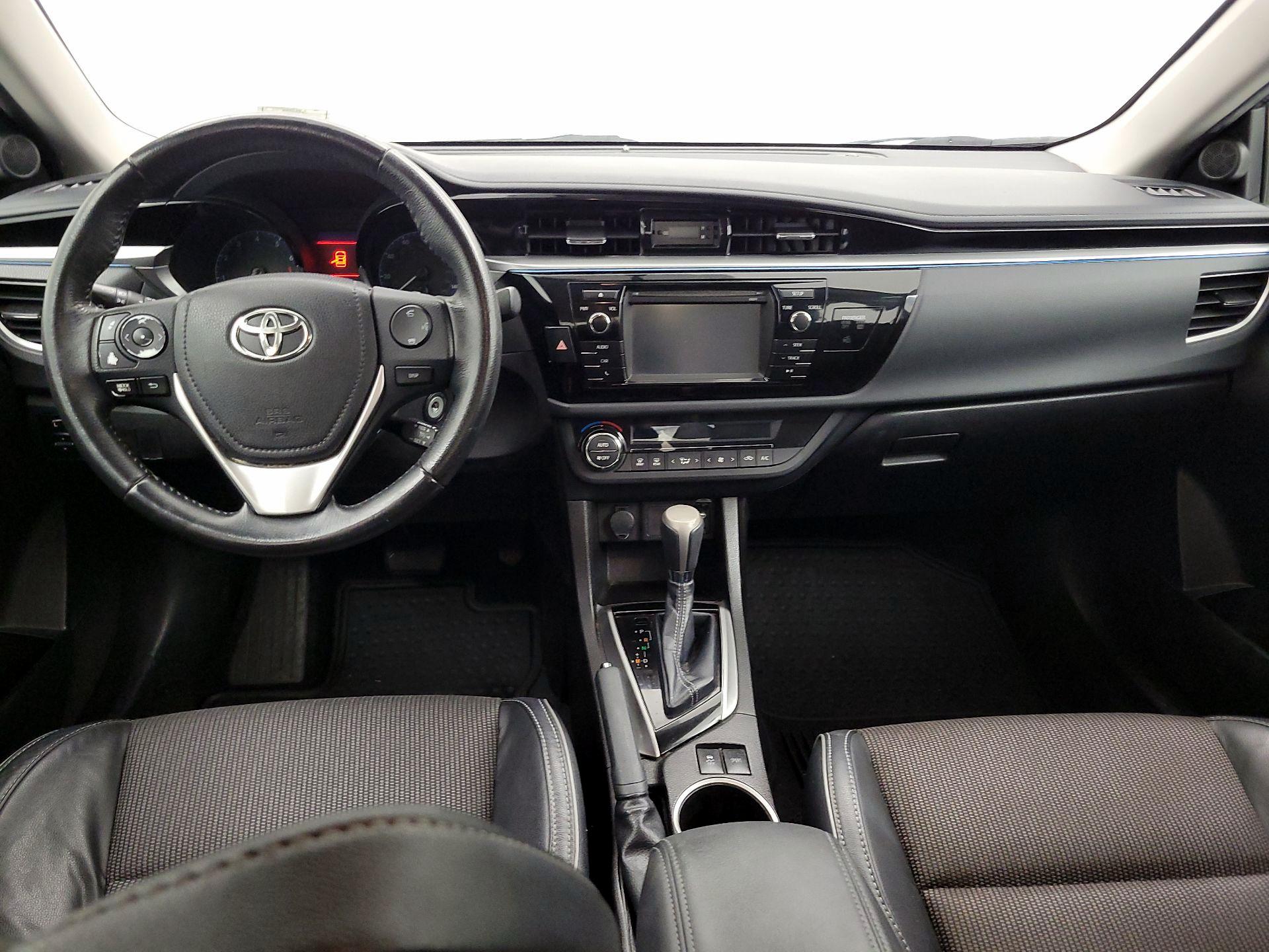 Thumbnail: 2016 Toyota Corolla - 9