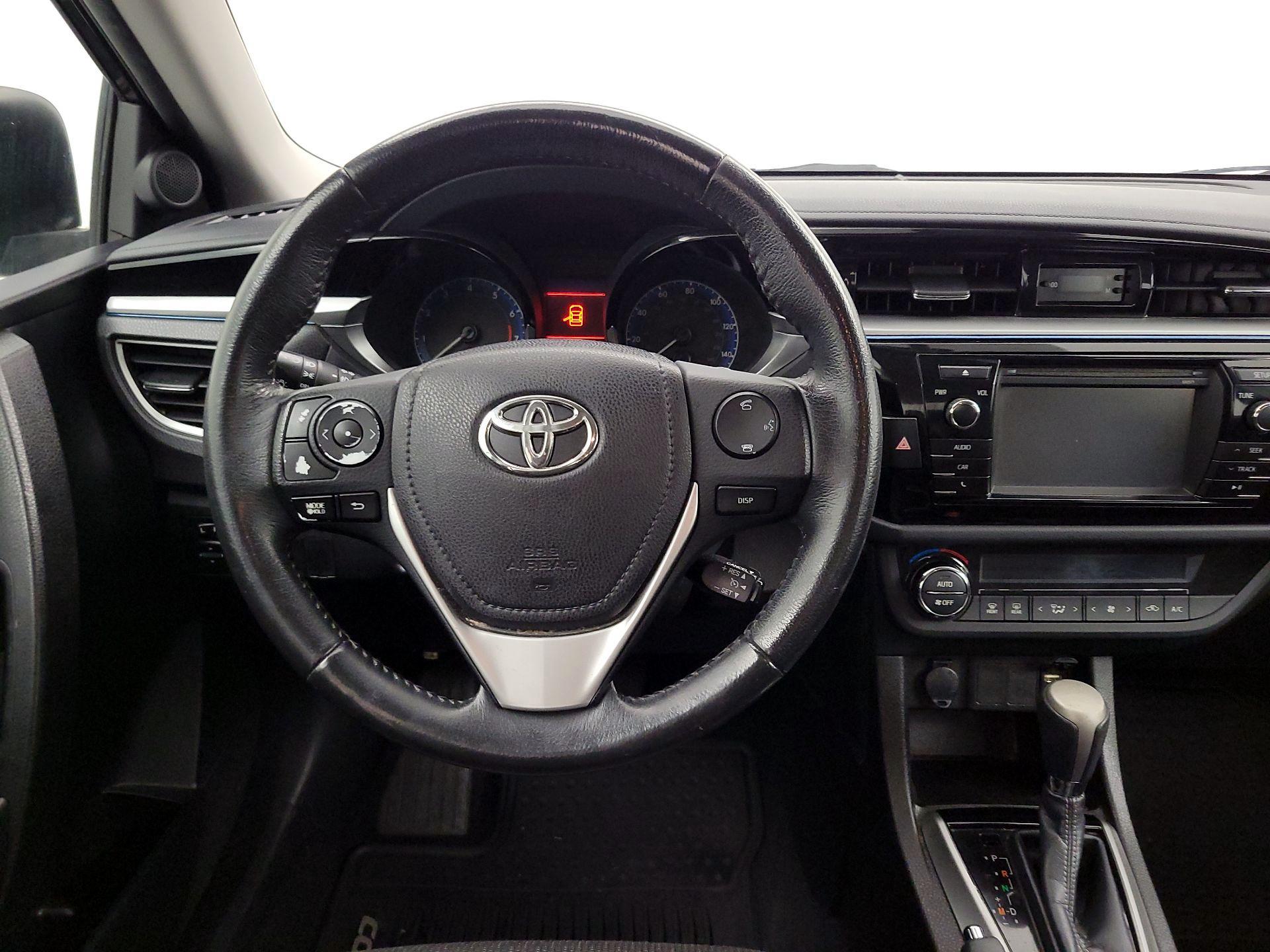 Thumbnail: 2016 Toyota Corolla - 10