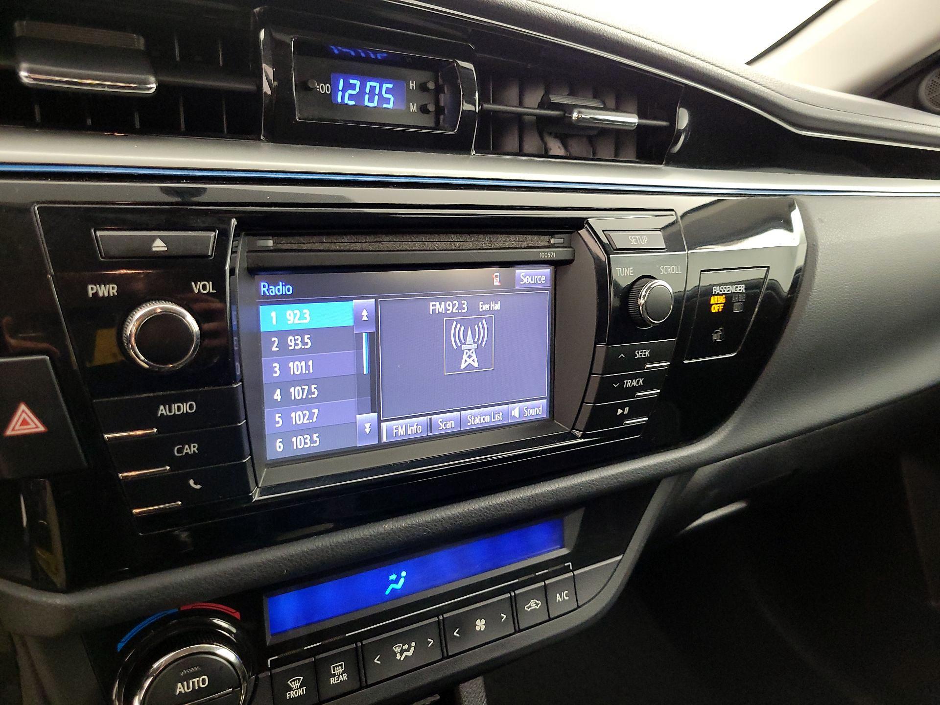 Thumbnail: 2016 Toyota Corolla - 15