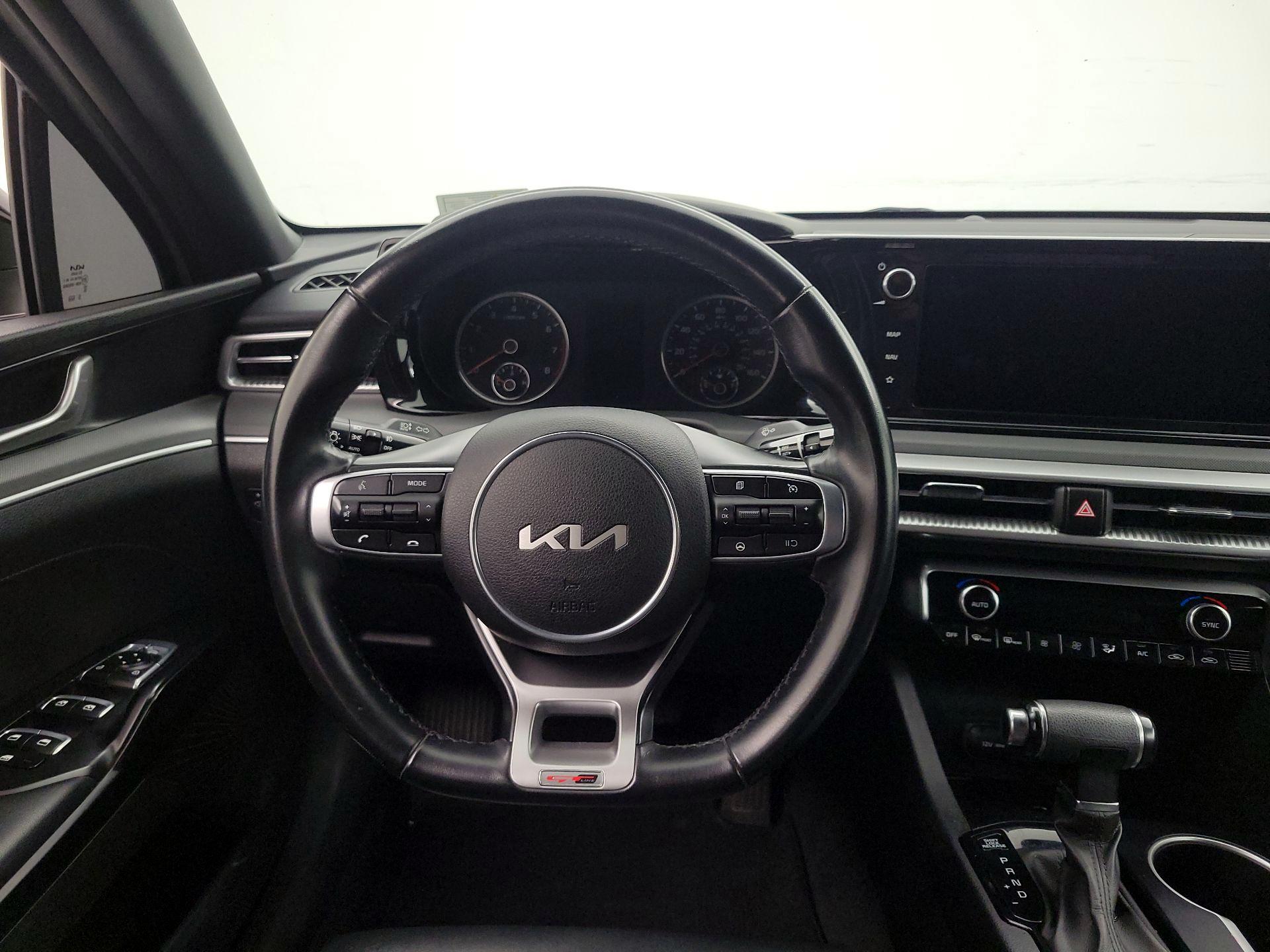 Thumbnail: 2022 Kia K5 - 10