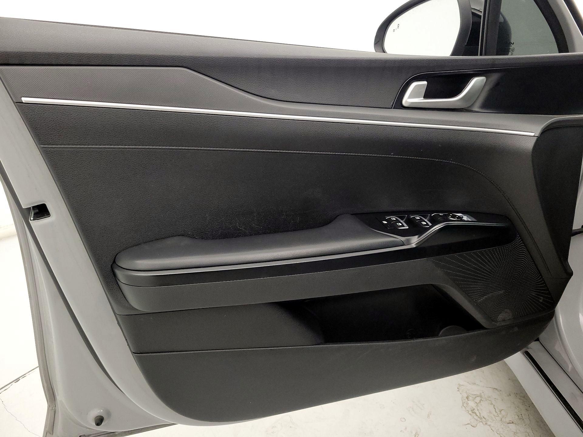 Thumbnail: 2022 Kia K5 - 12