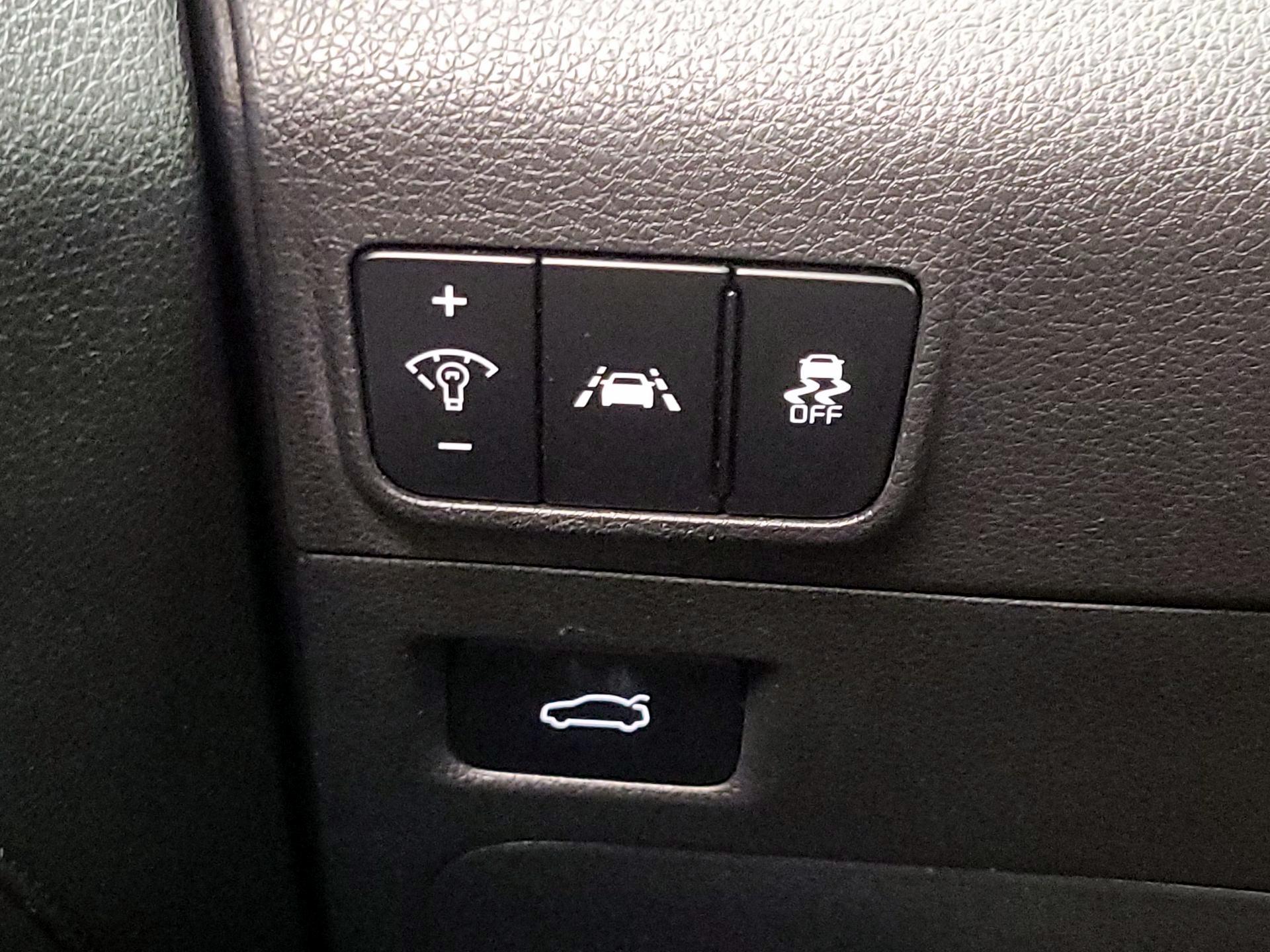 Thumbnail: 2022 Kia K5 - 13