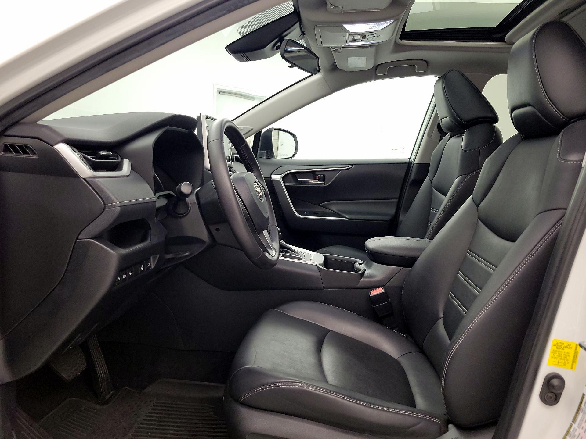 Thumbnail: 2022 Toyota RAV4 - 11