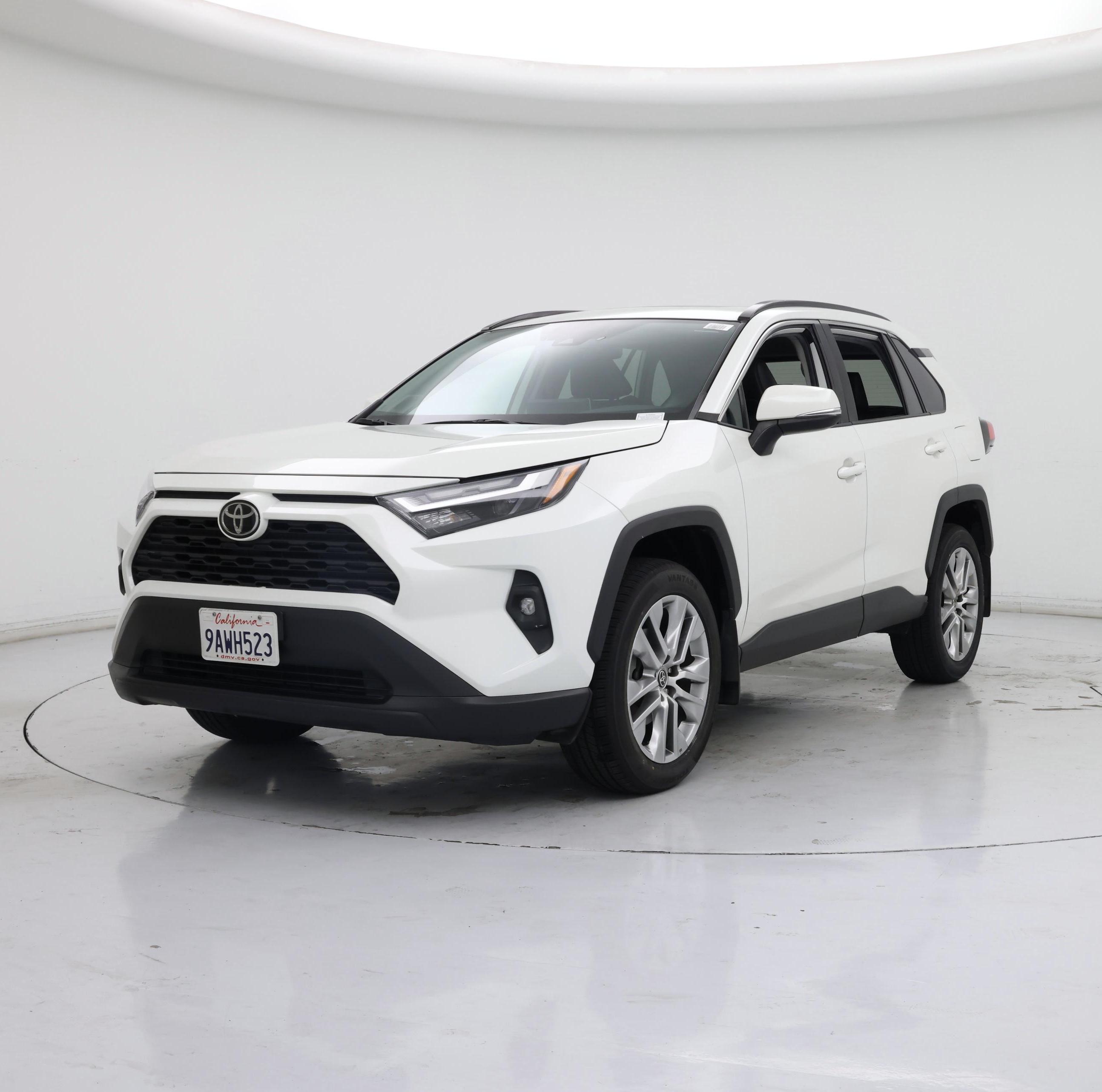 Thumbnail: 2022 Toyota RAV4 - 4
