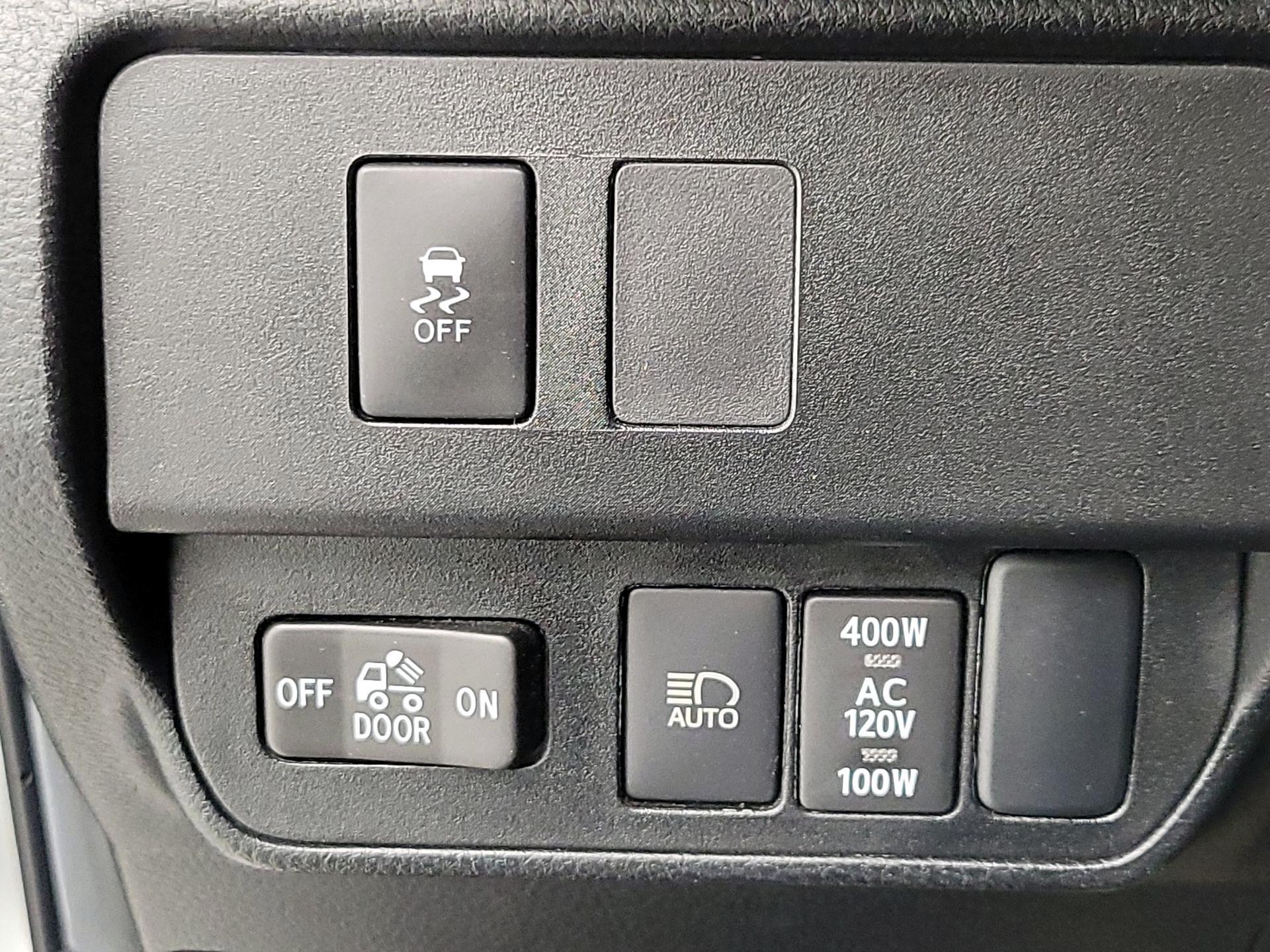 Thumbnail: 2023 Toyota Tacoma - 13