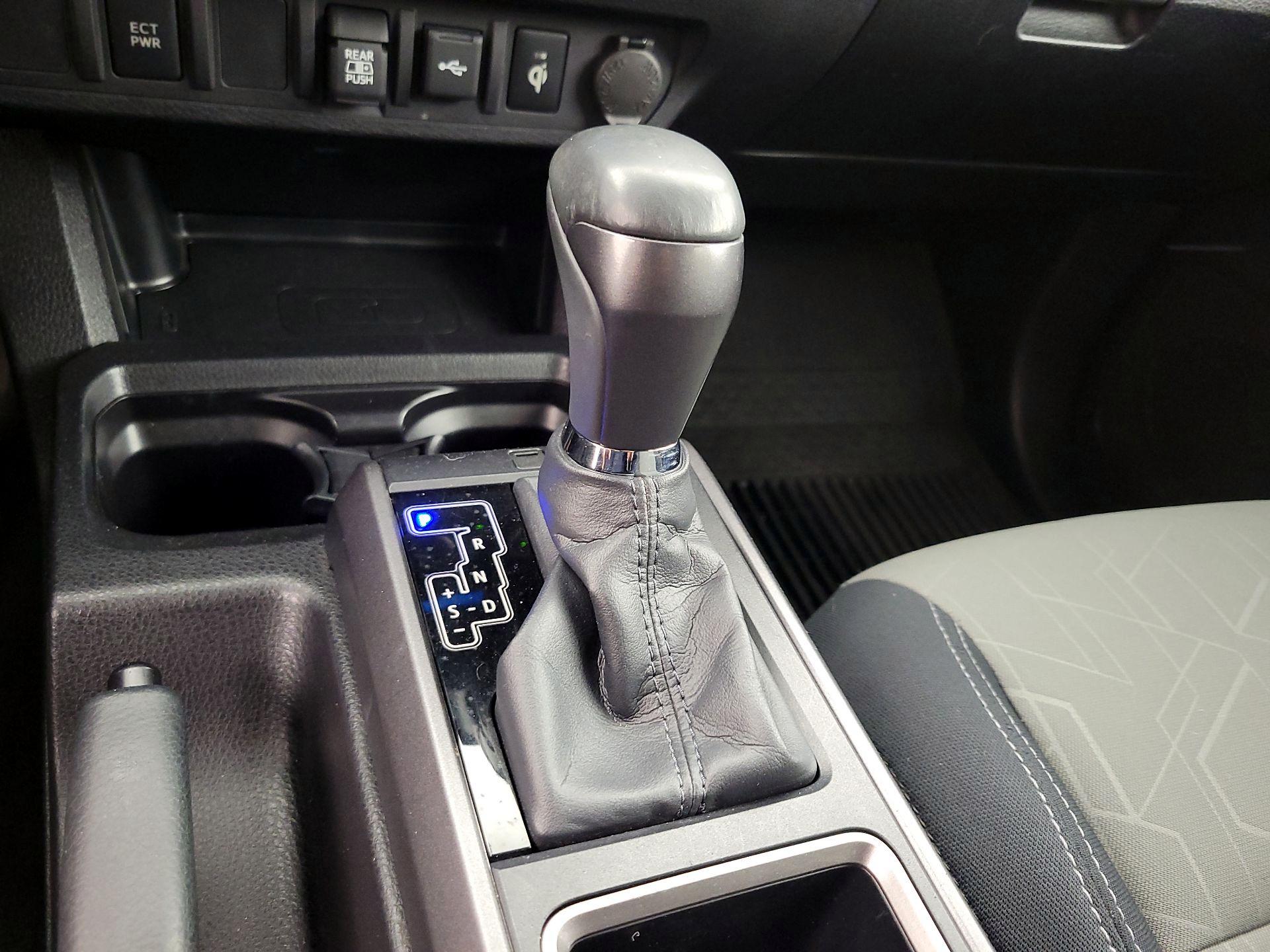 Thumbnail: 2023 Toyota Tacoma - 17