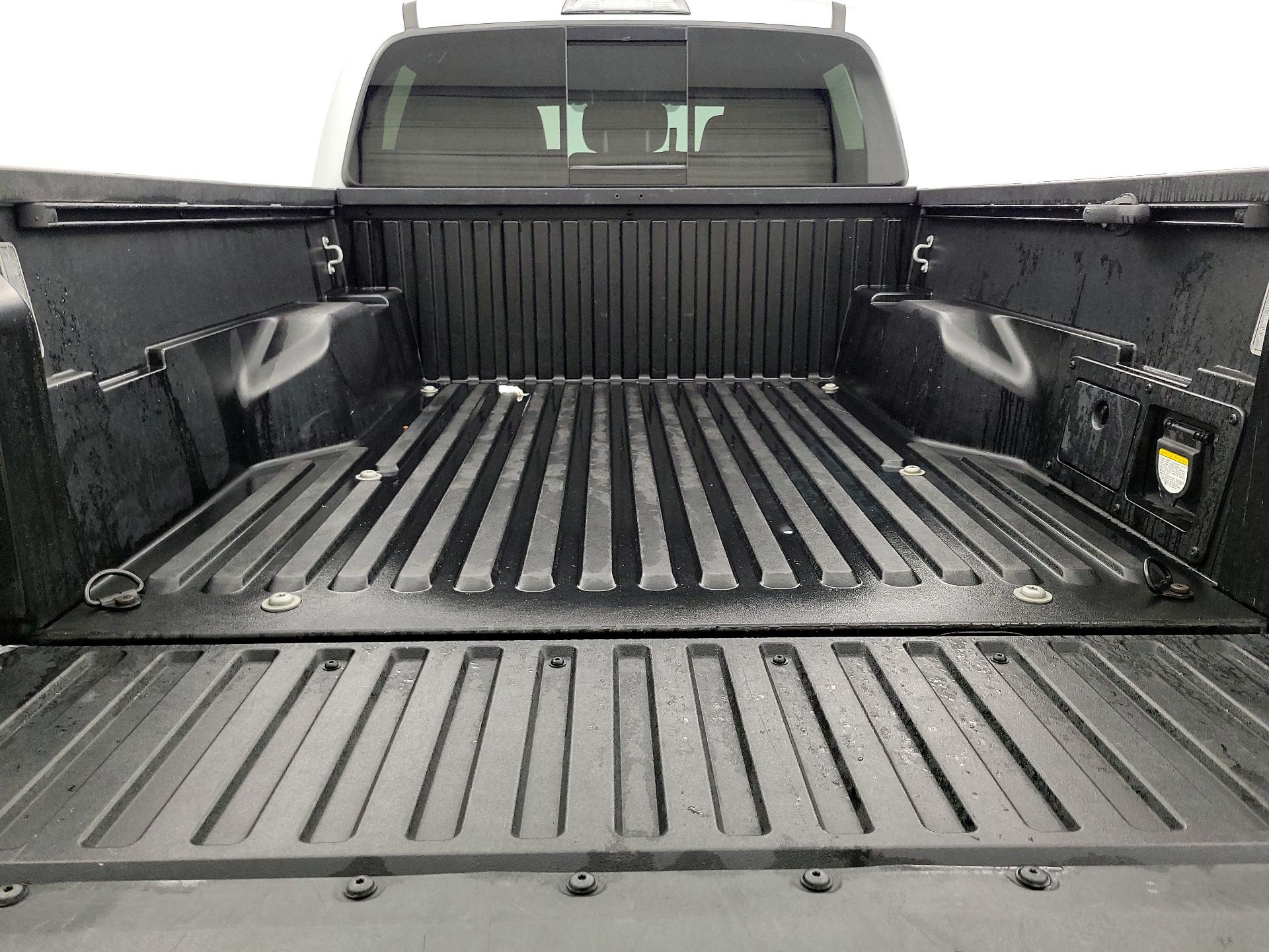 Thumbnail: 2023 Toyota Tacoma - 19