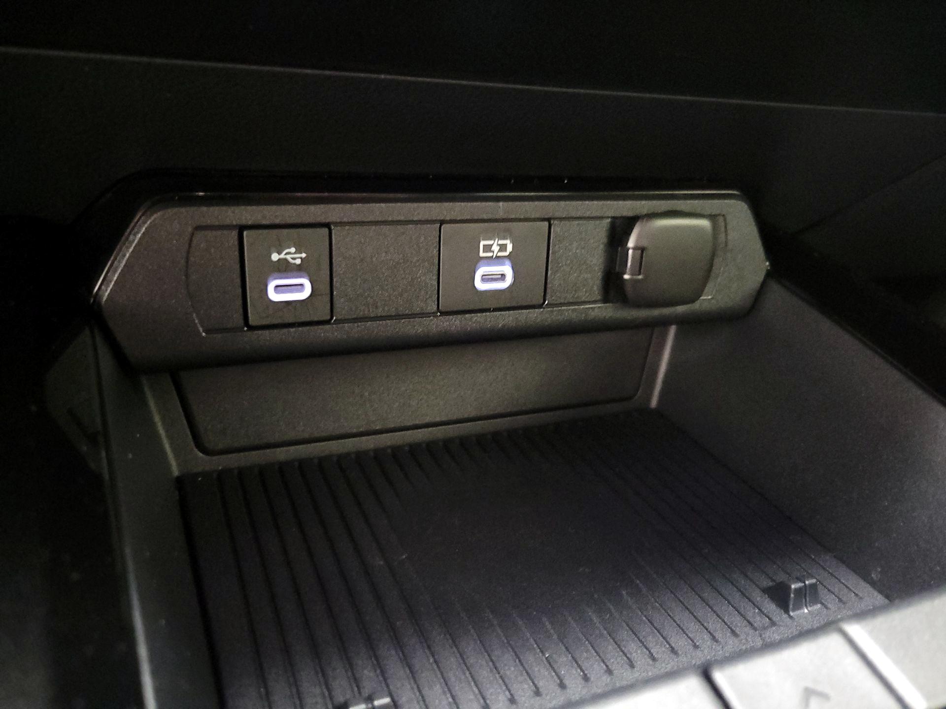 Thumbnail: 2020 Dodge Durango - 18