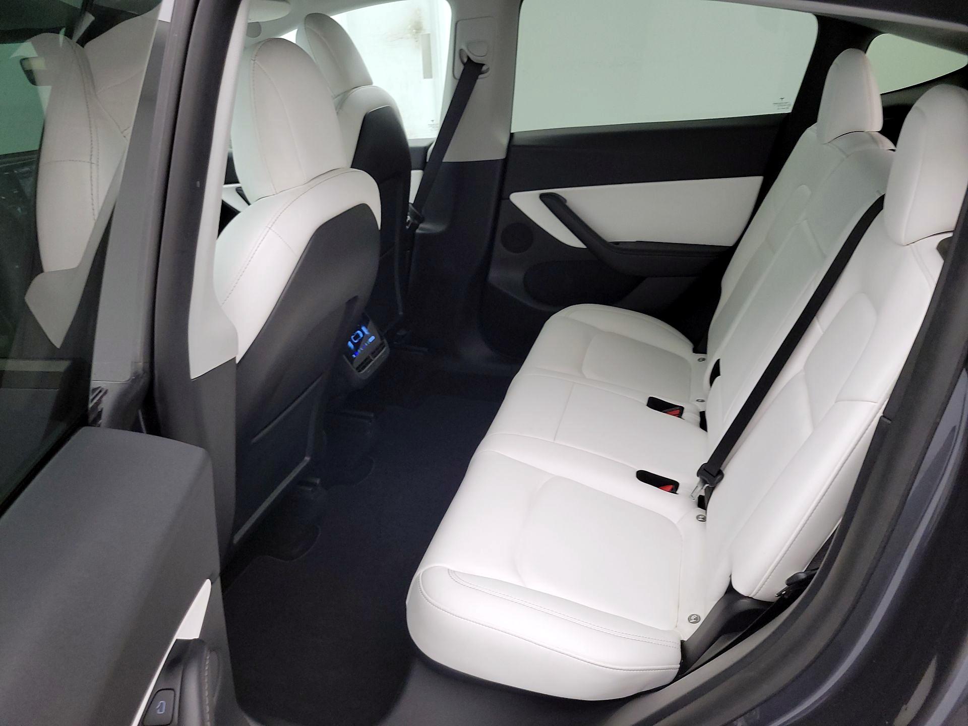 Thumbnail: 2021 Tesla Model Y - 19