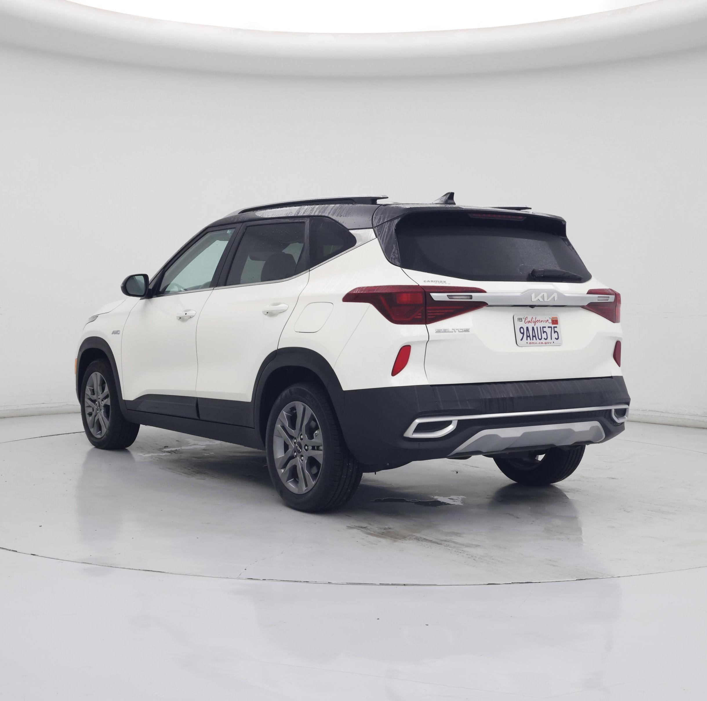 Thumbnail: 2022 Kia Seltos - 2