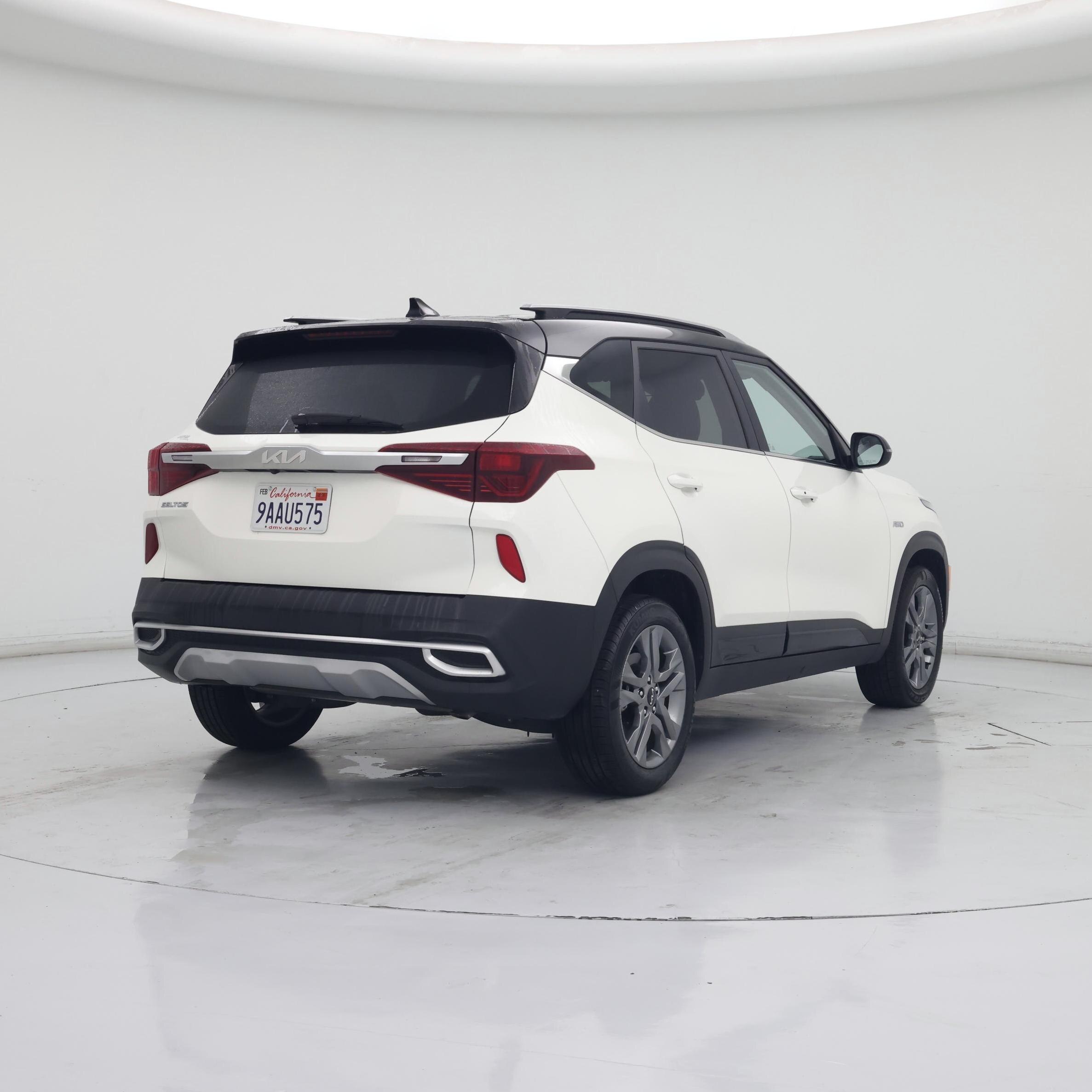 Thumbnail: 2022 Kia Seltos - 8