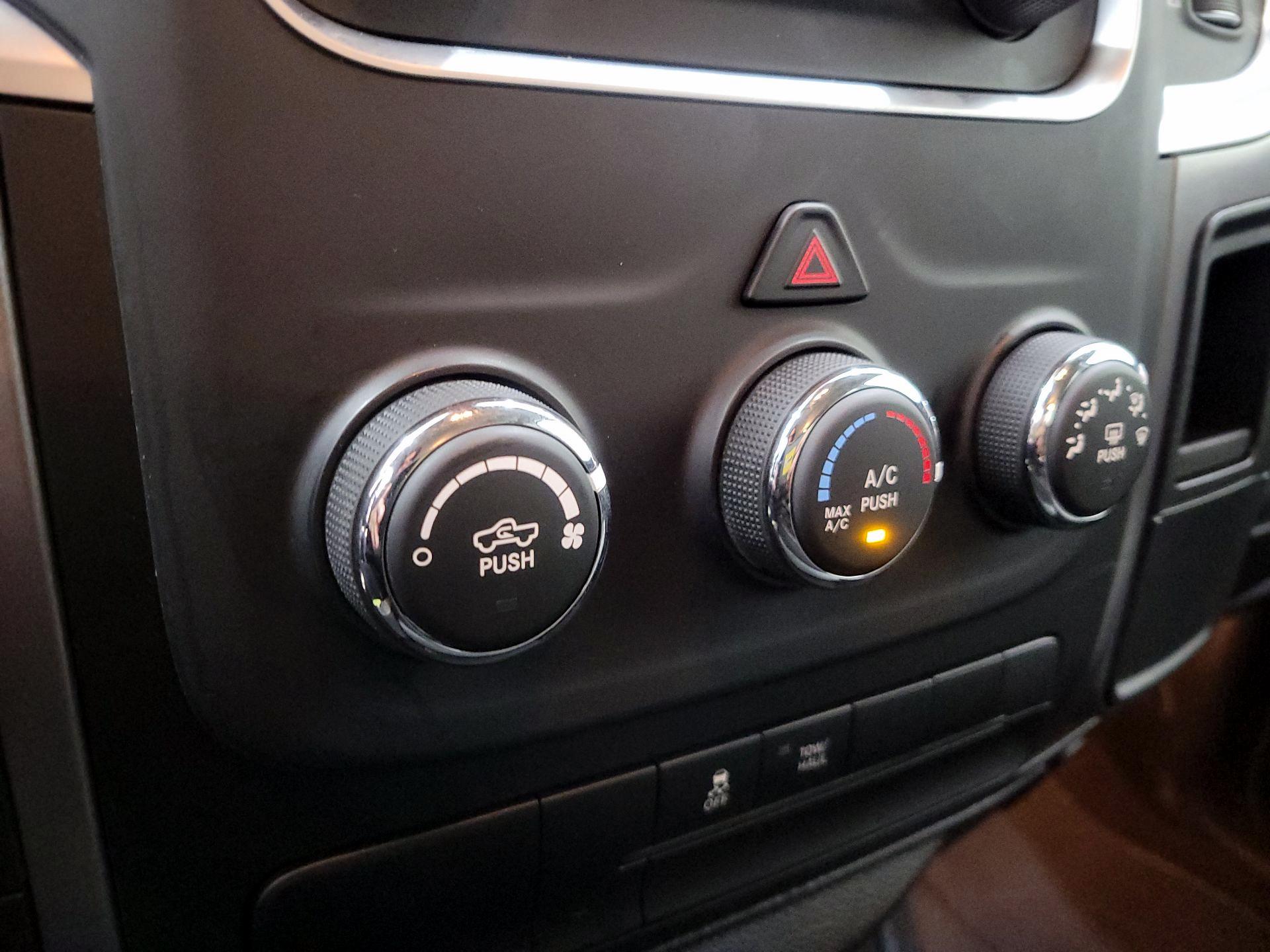 Thumbnail: 2024 RAM 1500 Classic - 16