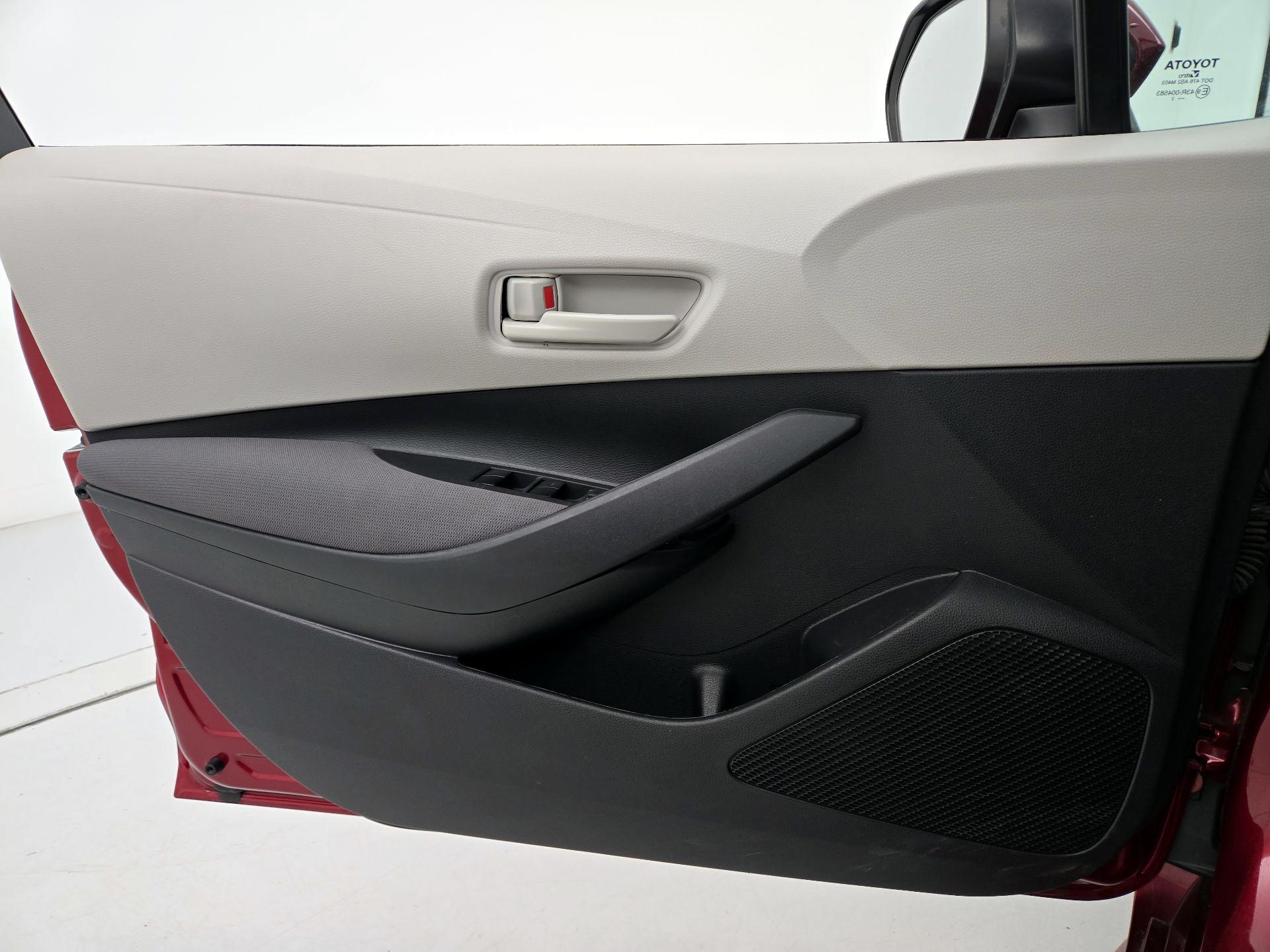 Thumbnail: 2022 Toyota Corolla - 12