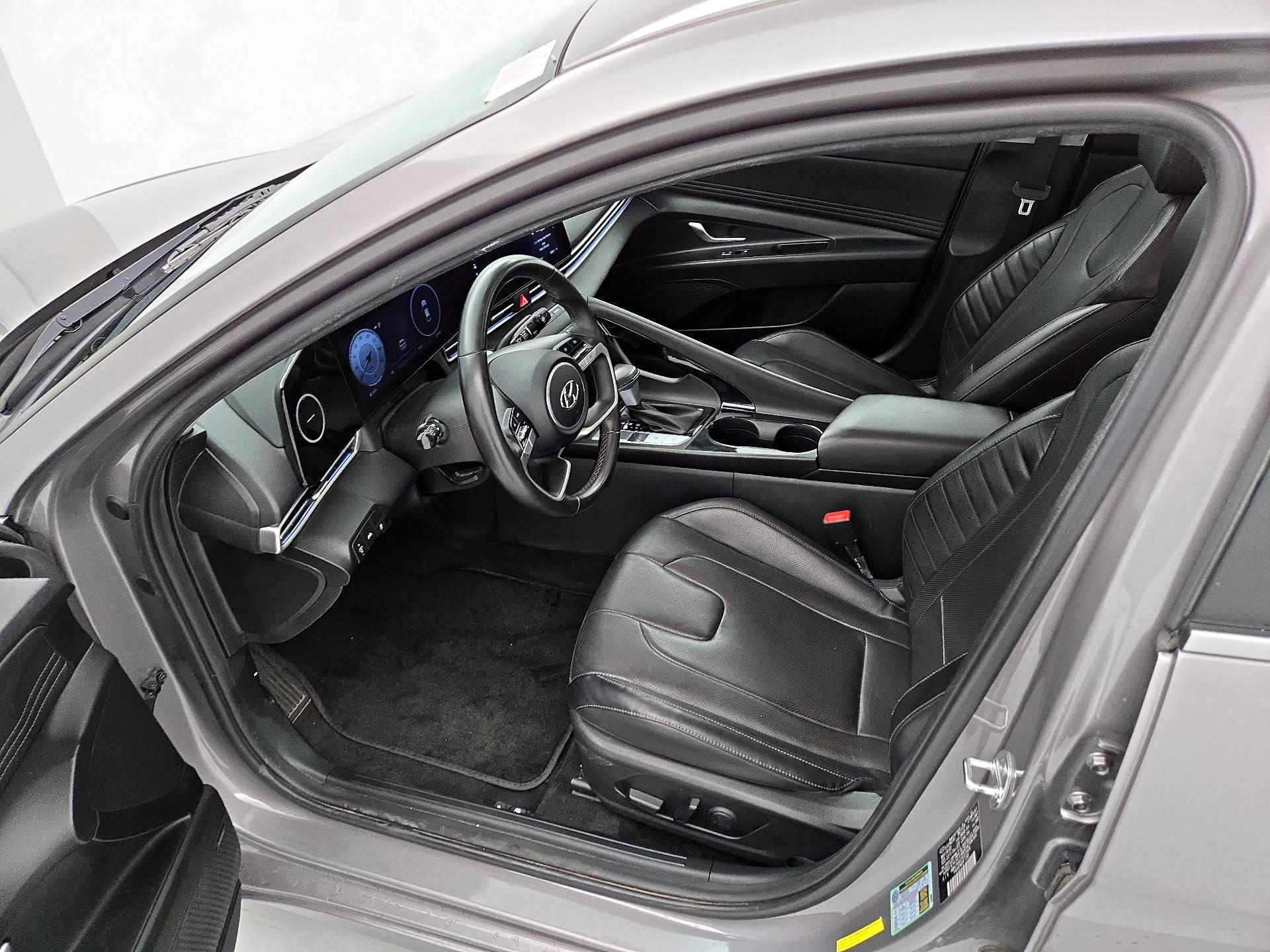 Thumbnail: 2023 Hyundai Elantra - 9