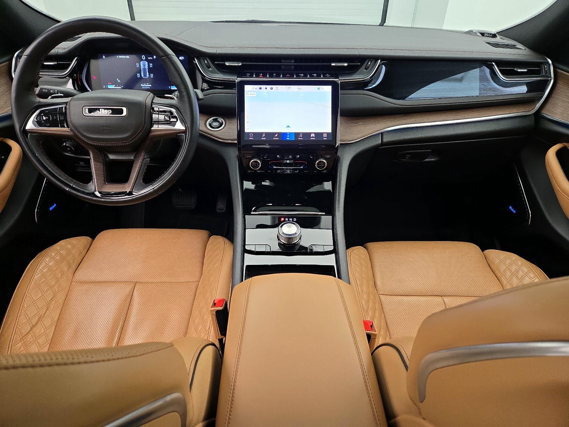 Thumbnail: 2023 Jeep Grand Cherokee - 9