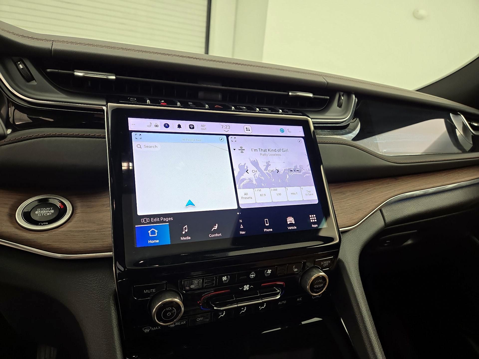 Thumbnail: 2023 Jeep Grand Cherokee - 16