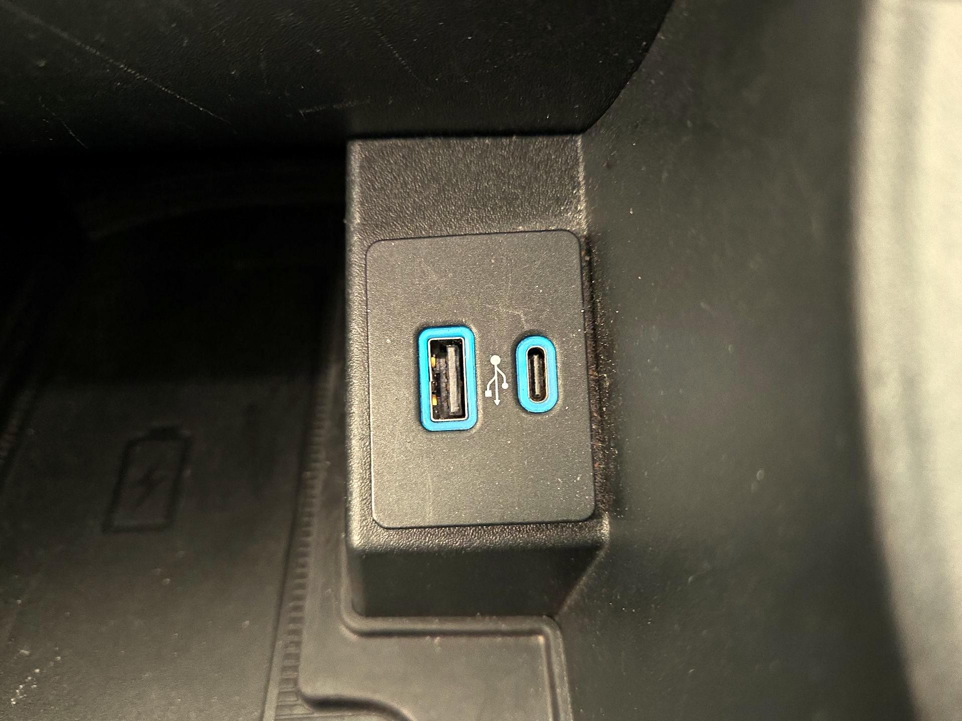 Thumbnail: 2024 Ford Edge - 18