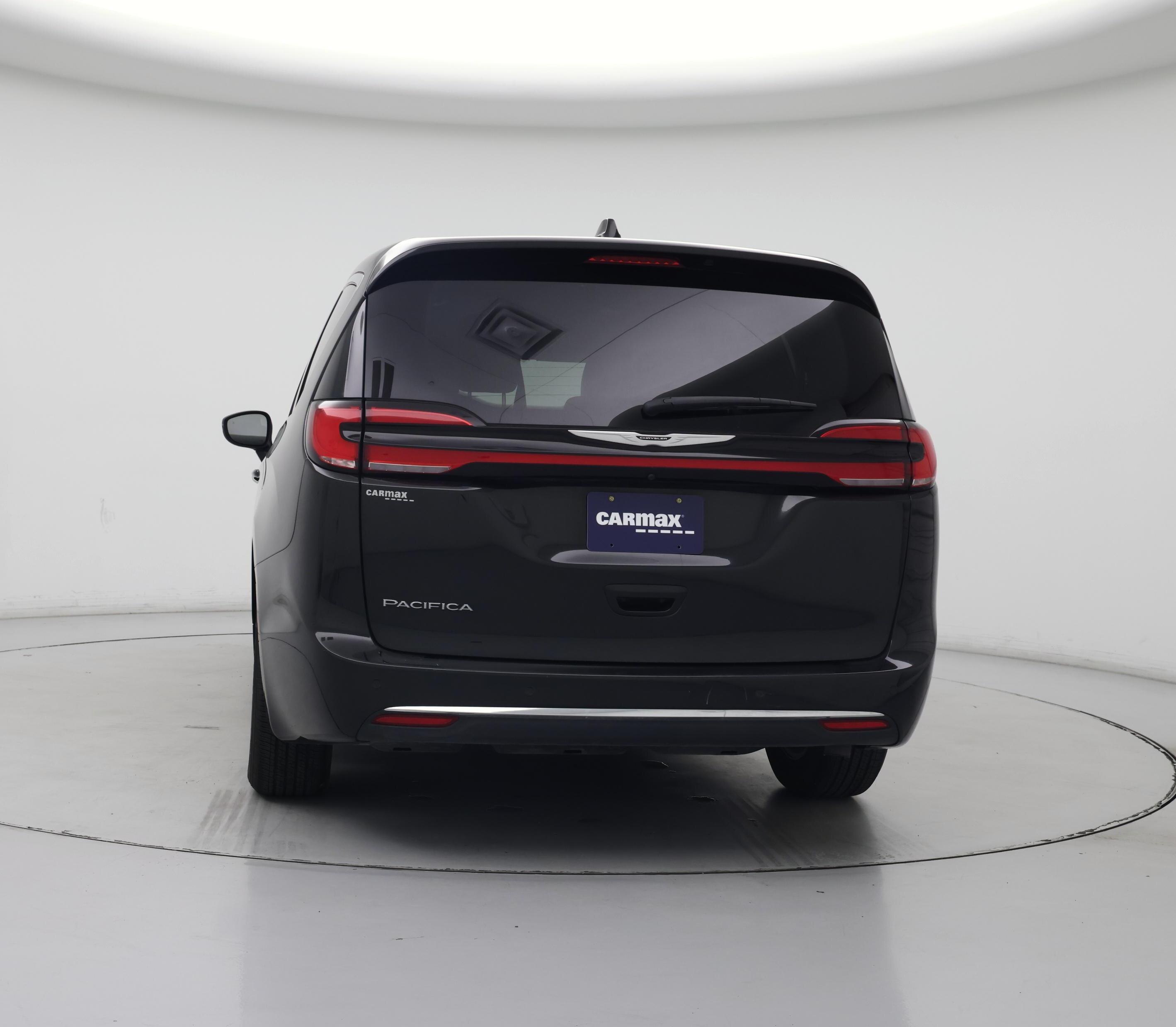 Thumbnail: 2023 Chrysler Pacifica - 6