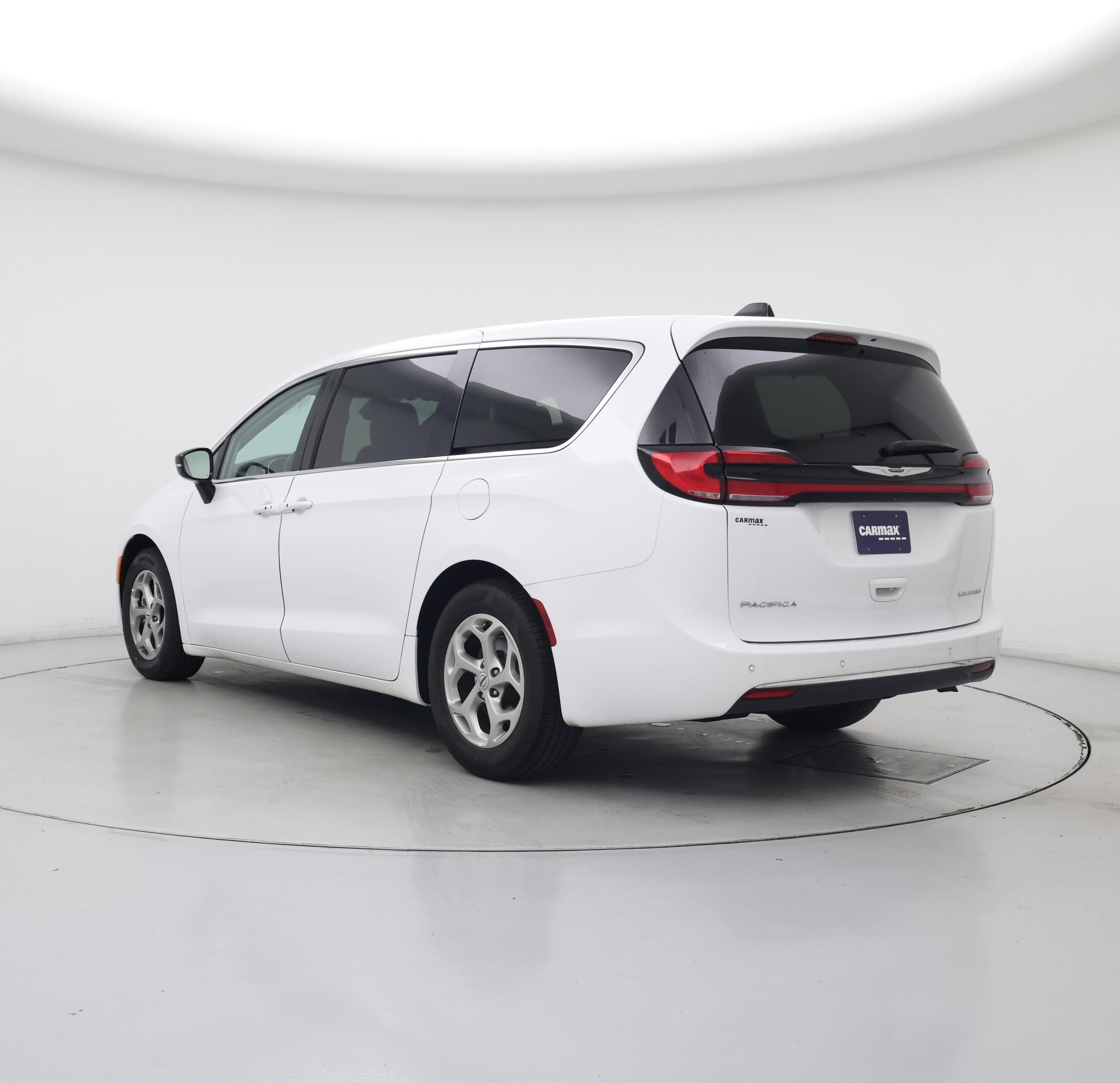 Thumbnail: 2024 Chrysler Pacifica - 2