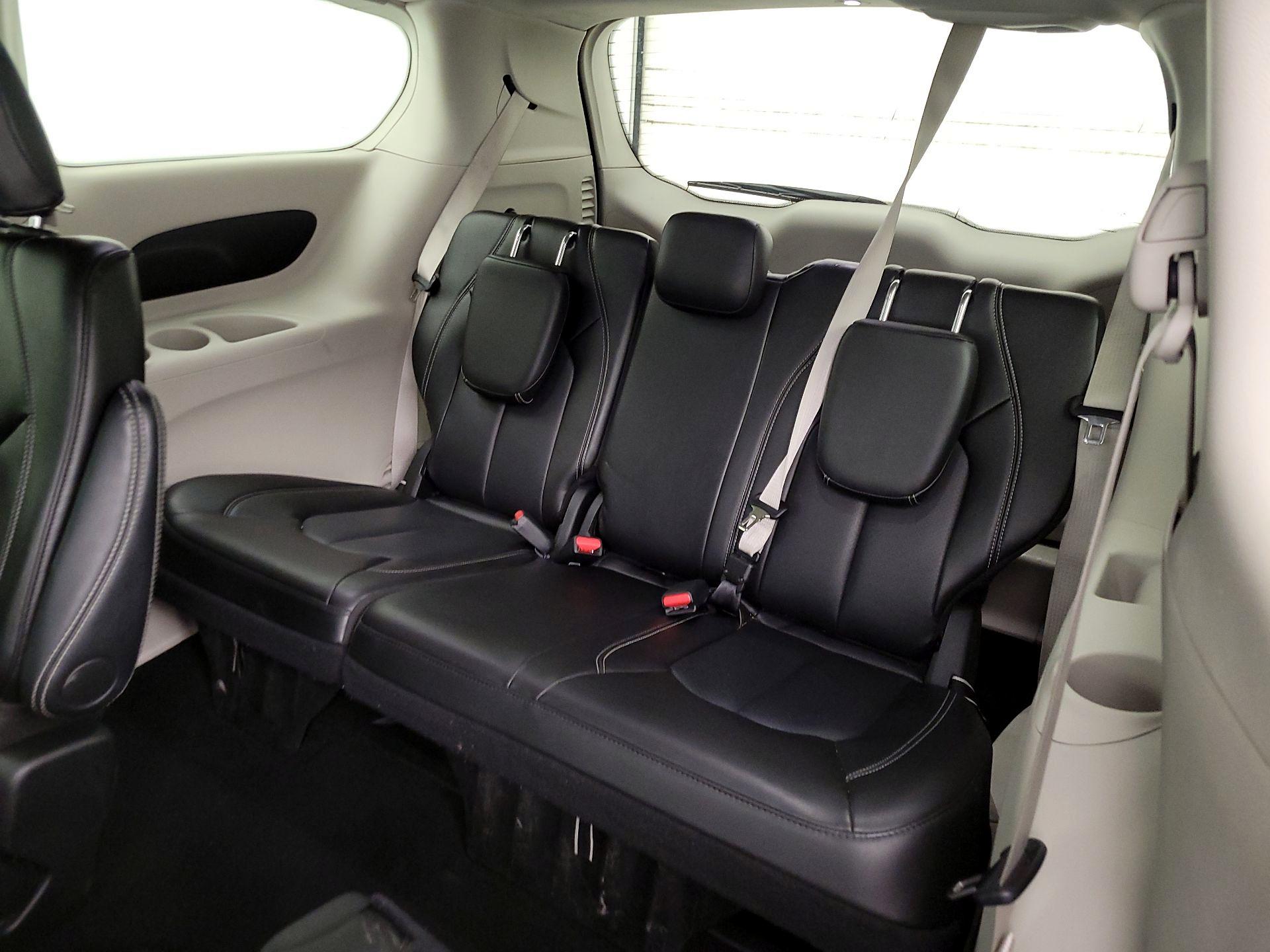 Thumbnail: 2024 Chrysler Pacifica - 20