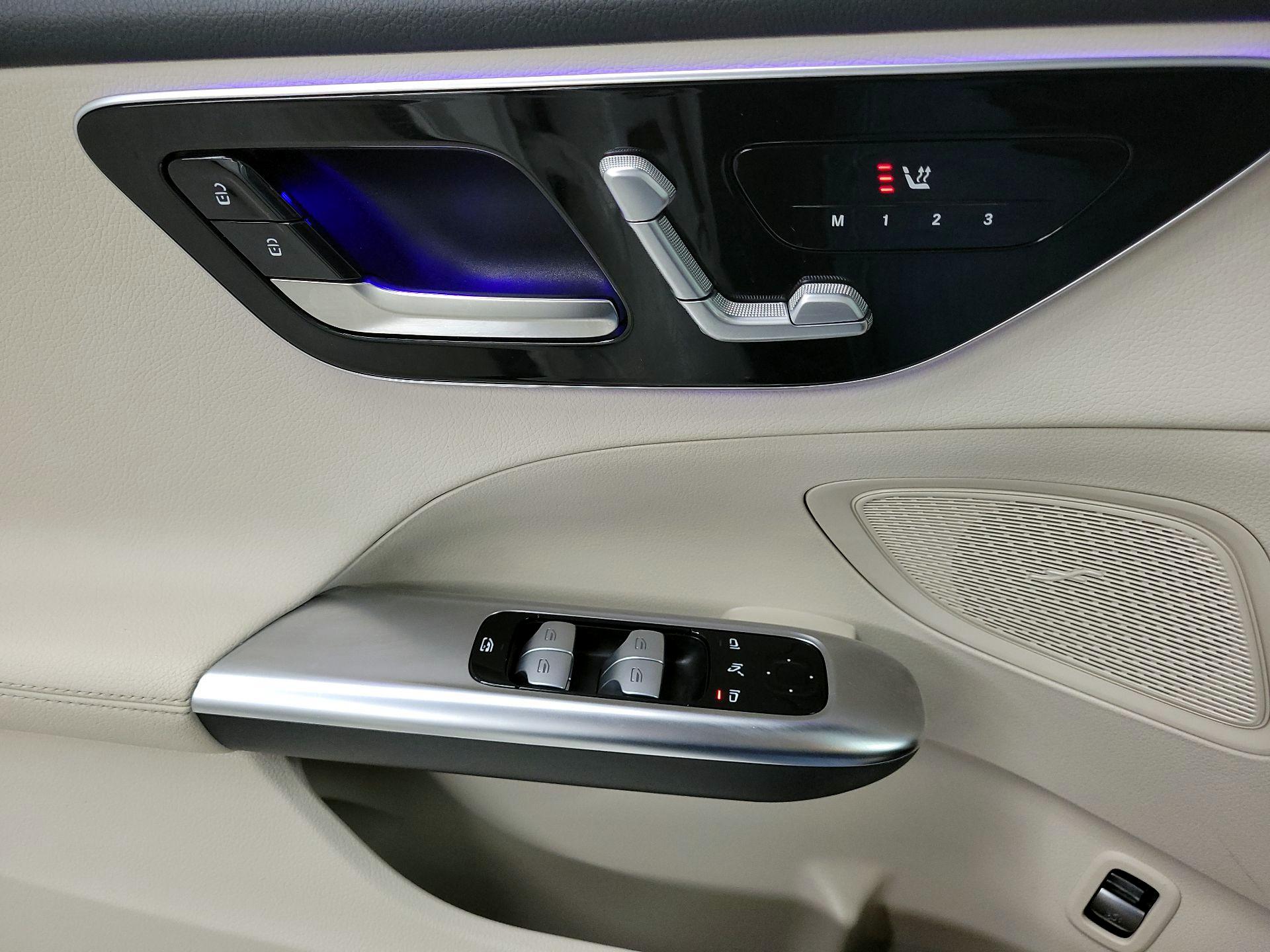 Thumbnail: 2023 Mercedes-Benz C-Class - 10