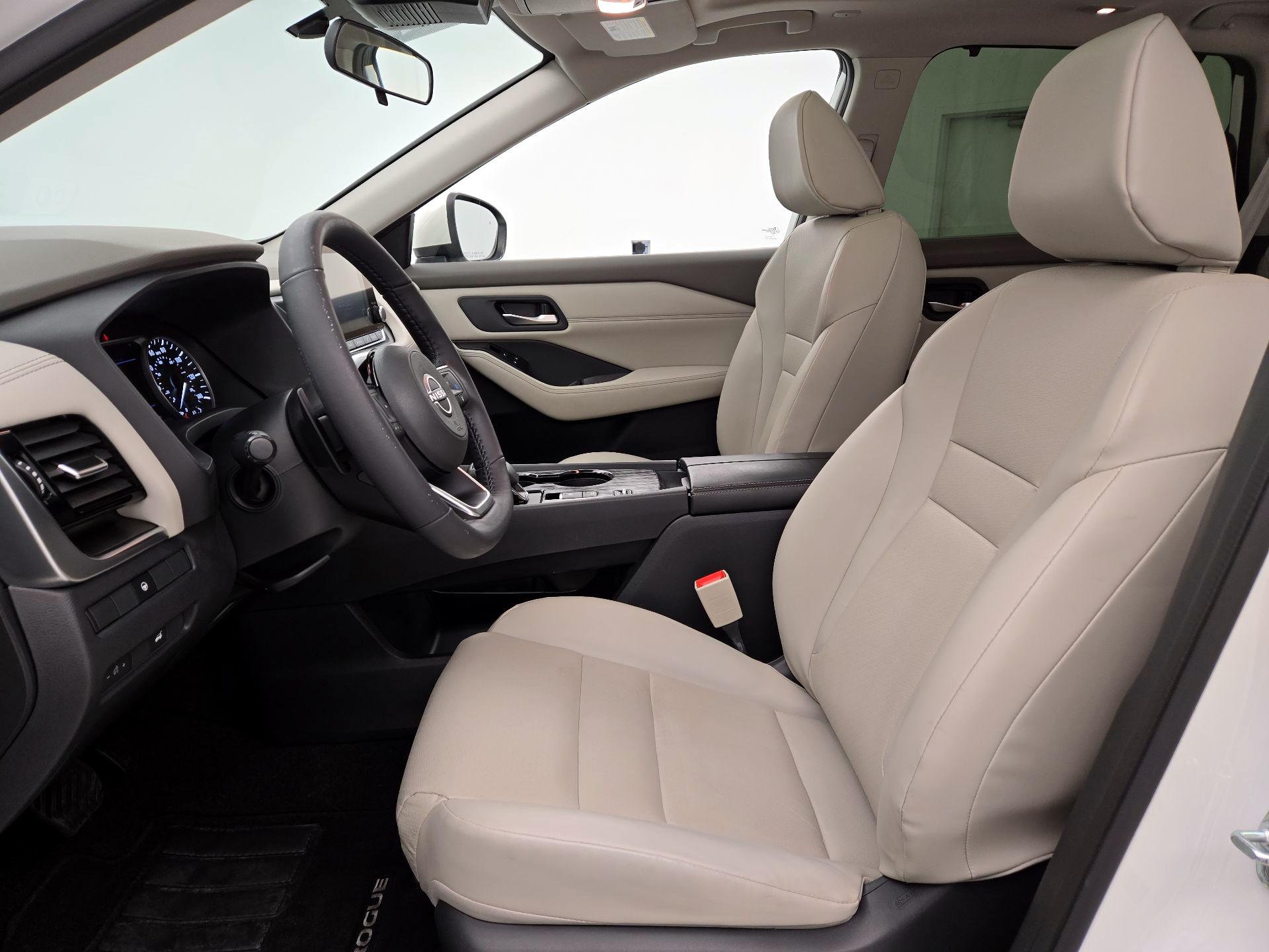 Thumbnail: 2023 Nissan Rogue - 11