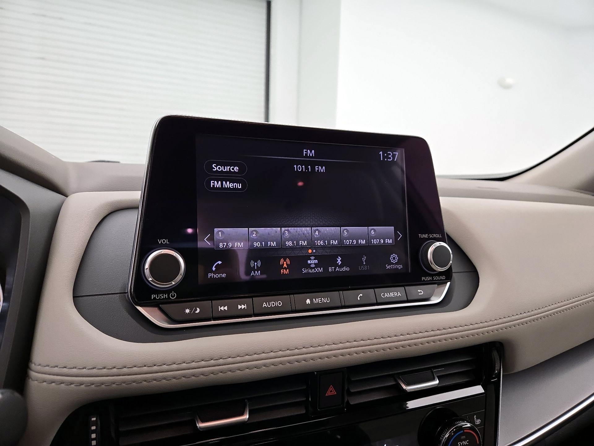 Thumbnail: 2023 Nissan Rogue - 15