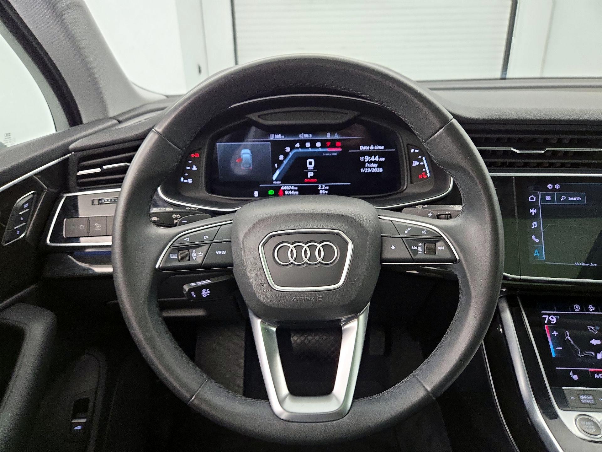 Thumbnail: 2022 Audi Q7 - 10