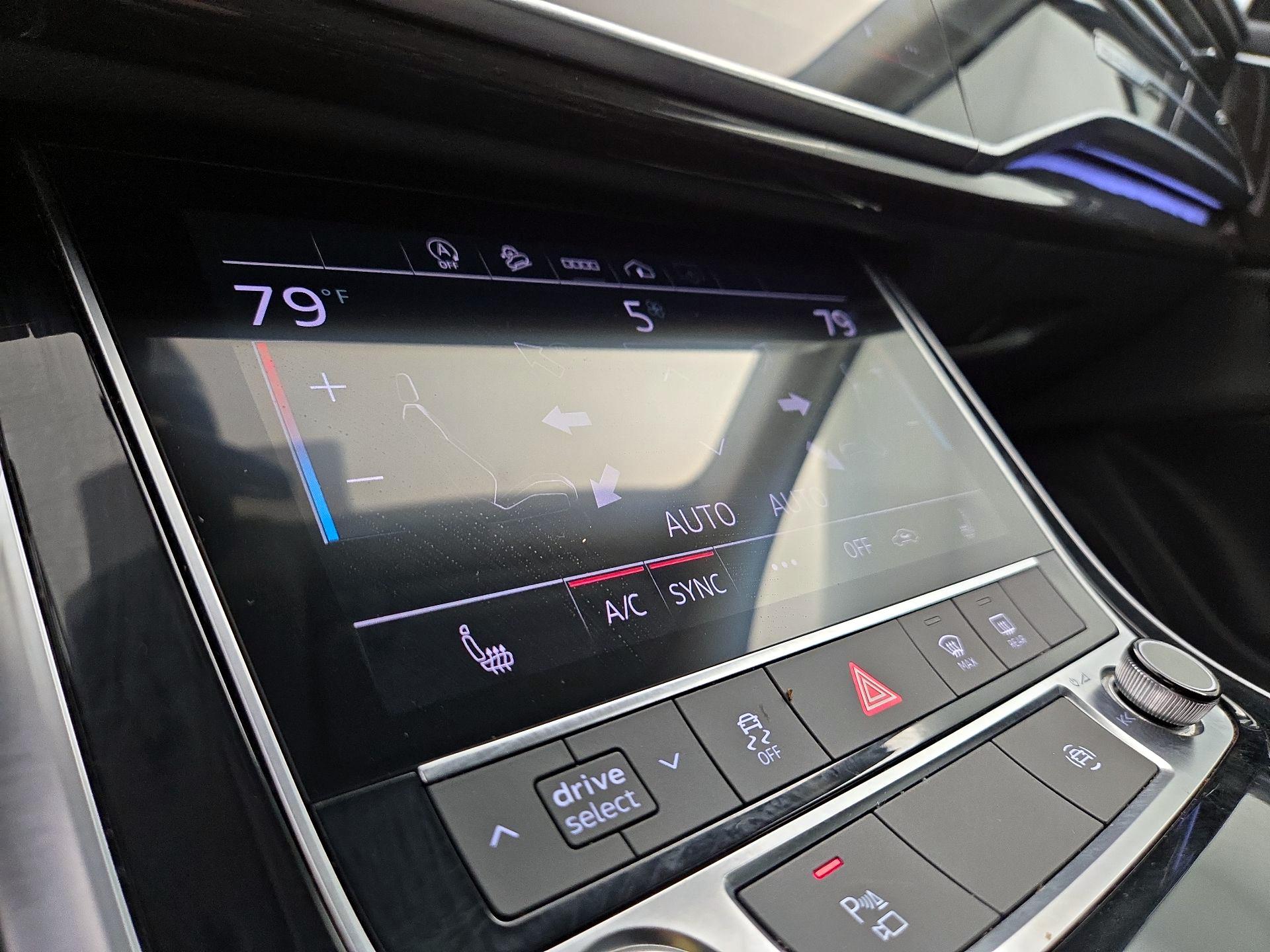 Thumbnail: 2022 Audi Q7 - 17