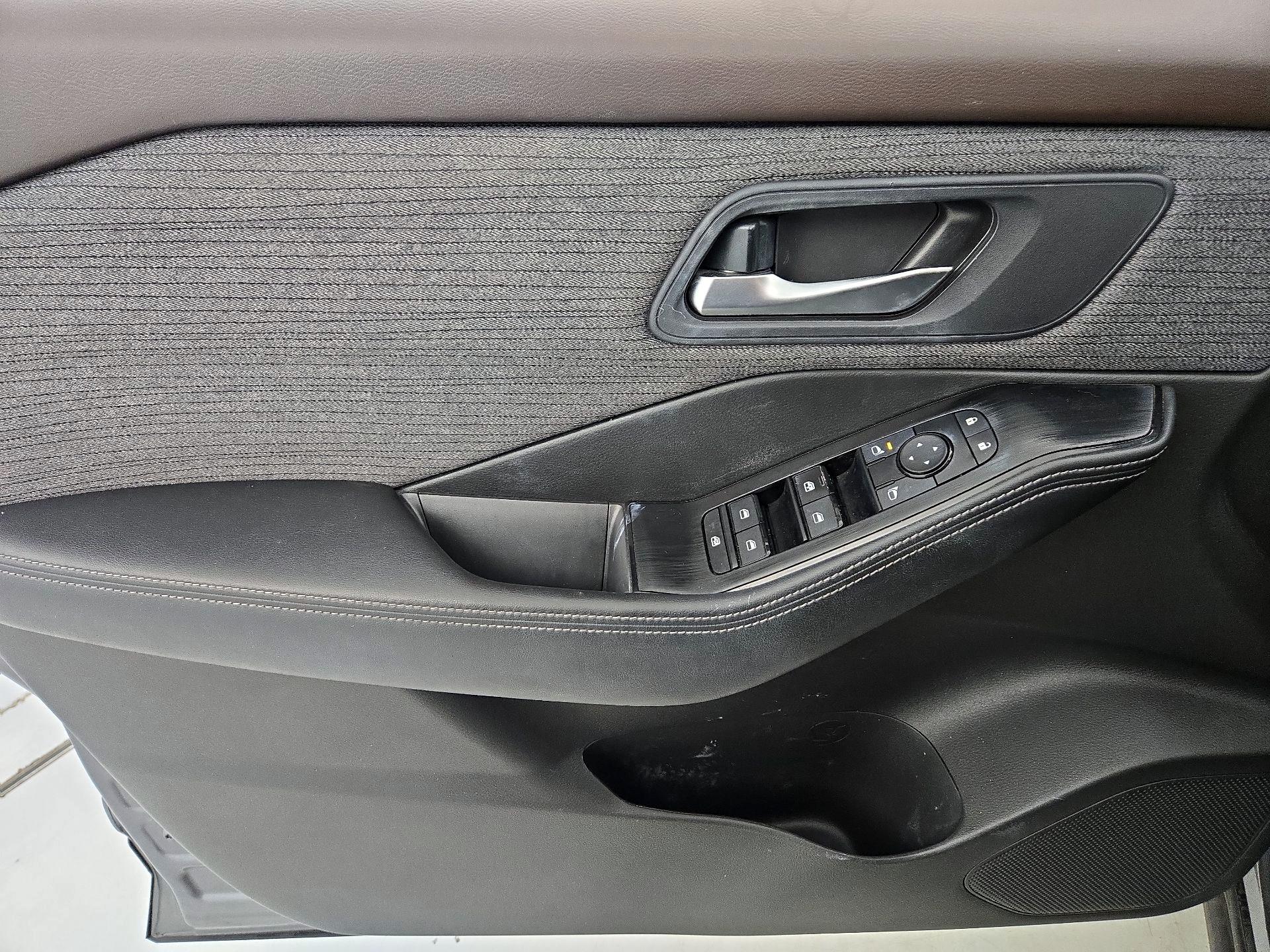 Thumbnail: 2023 Nissan Rogue - 12