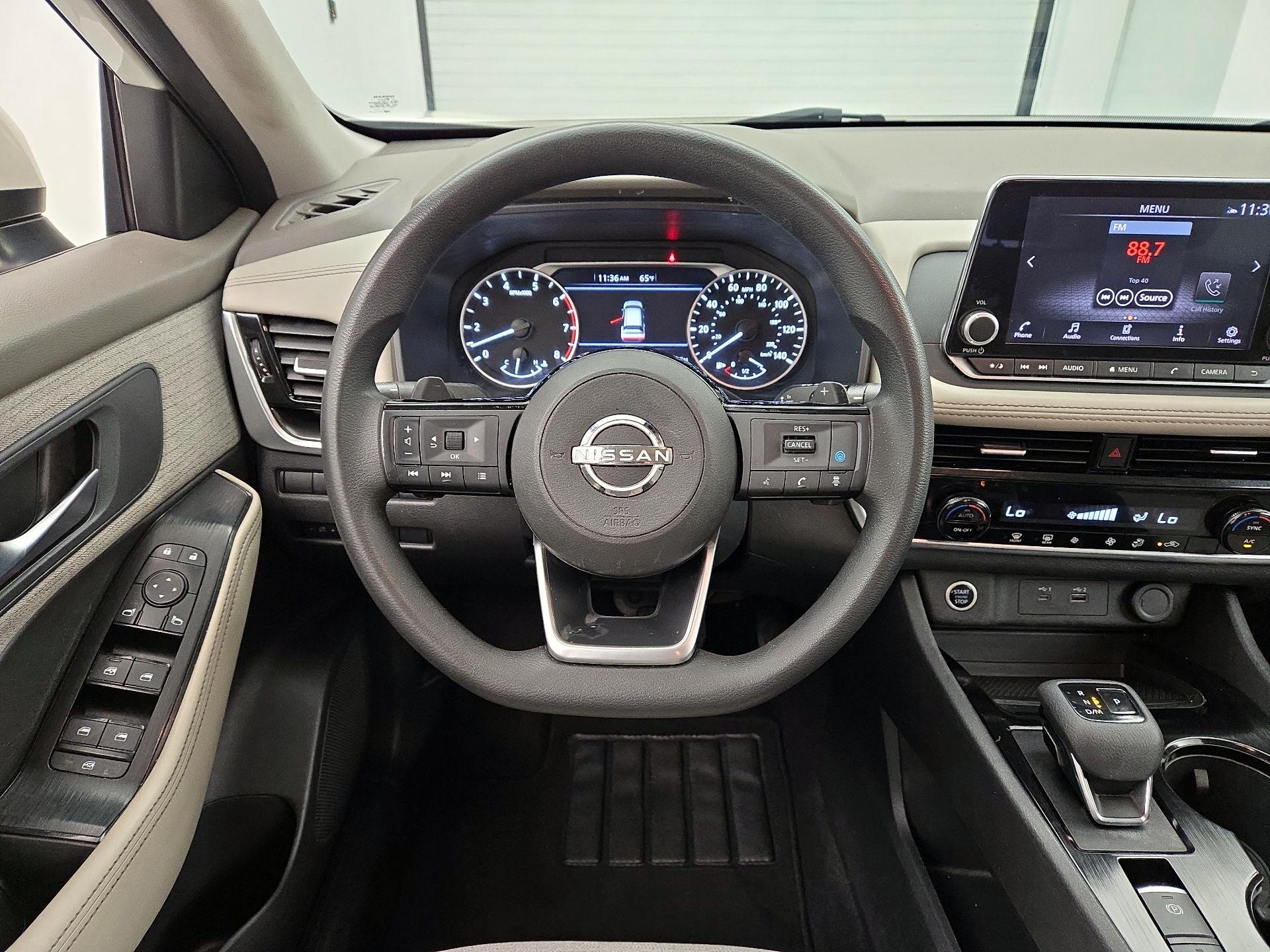 Thumbnail: 2023 Nissan Rogue - 10