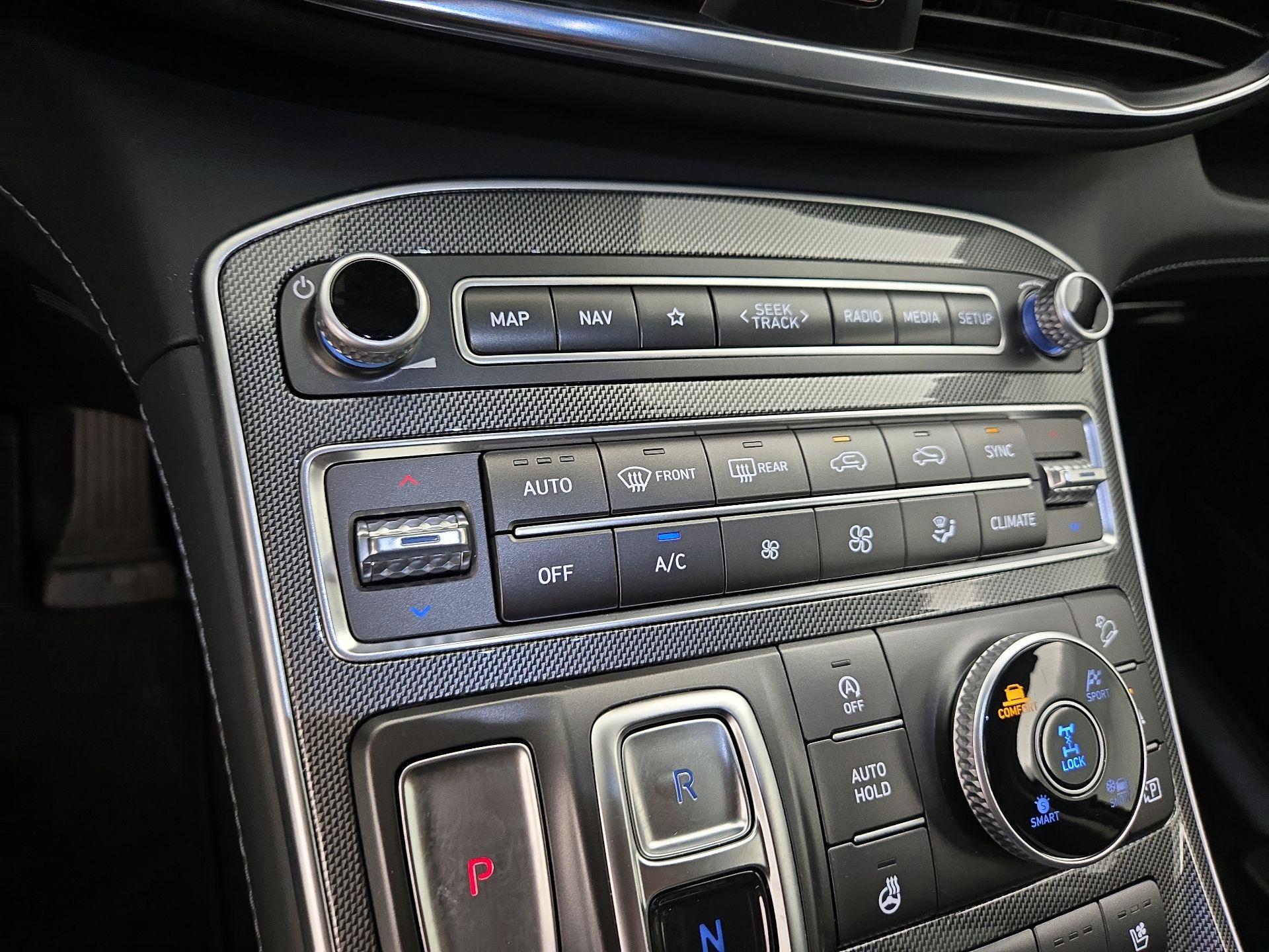 Thumbnail: 2023 Hyundai Santa Fe - 17