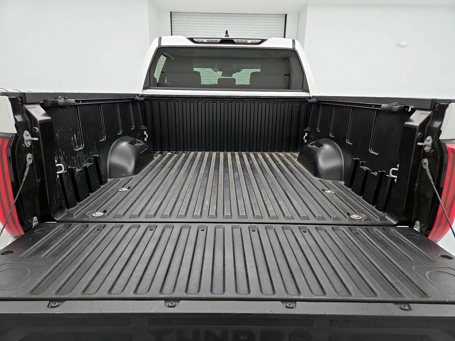 Thumbnail: 2022 Toyota Tundra - 20