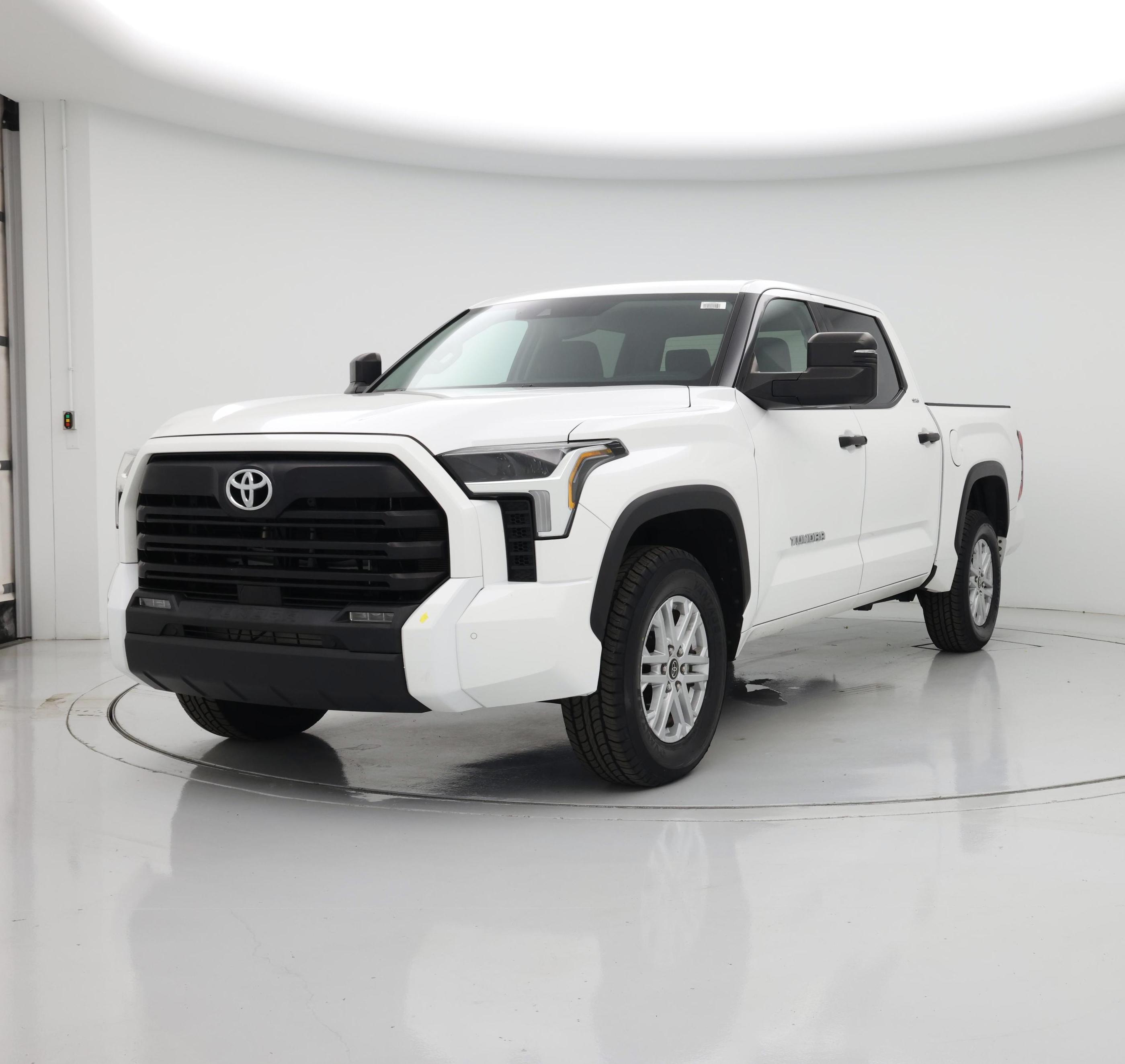 Thumbnail: 2022 Toyota Tundra - 4