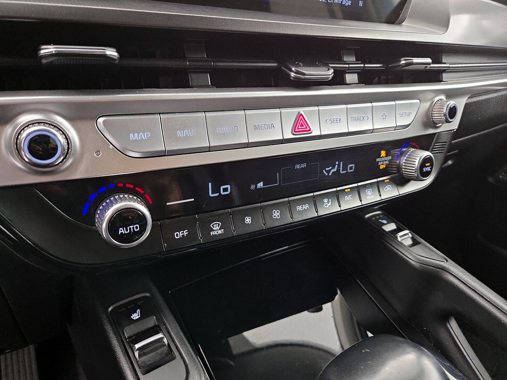 Thumbnail: 2023 Kia Telluride - 17