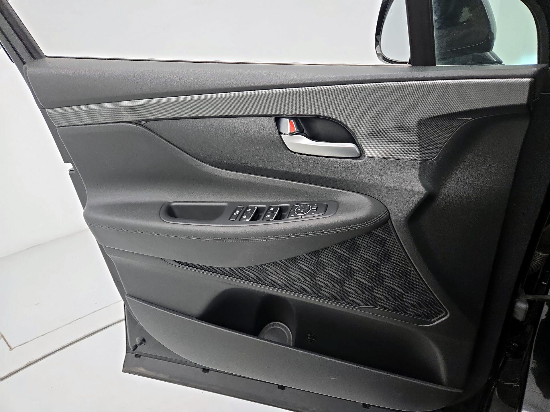 Thumbnail: 2023 Hyundai Santa Fe - 12