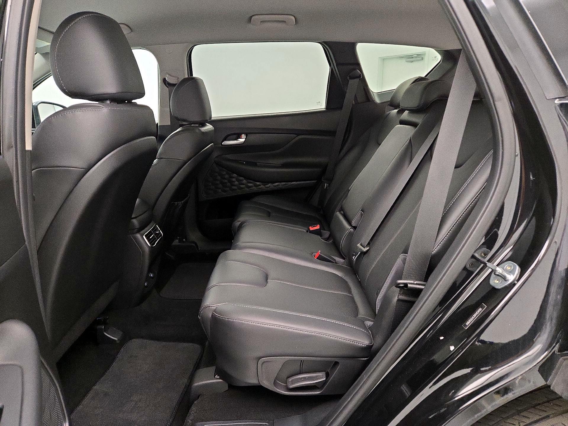 Thumbnail: 2023 Hyundai Santa Fe - 20