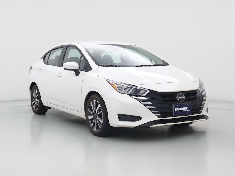 2023 Nissan Versa SV