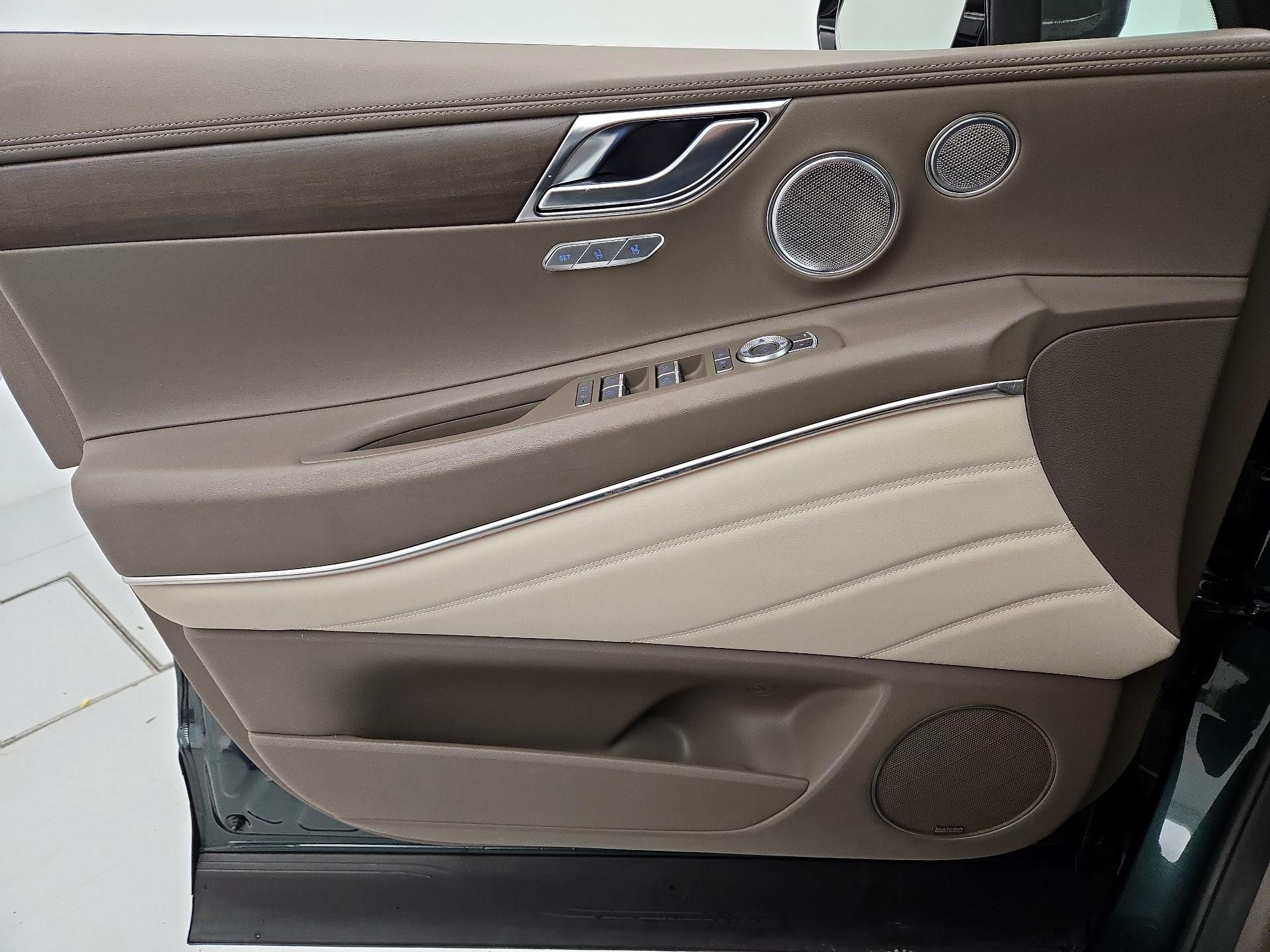 Thumbnail: 2023 Genesis GV80 - 12