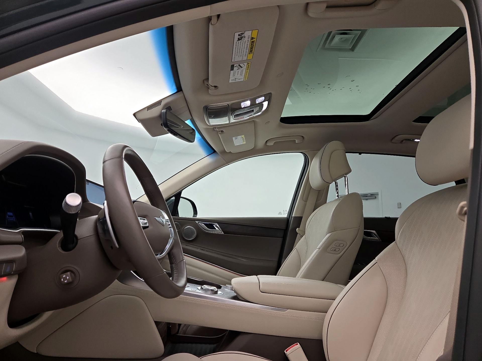 Thumbnail: 2023 Genesis GV80 - 20