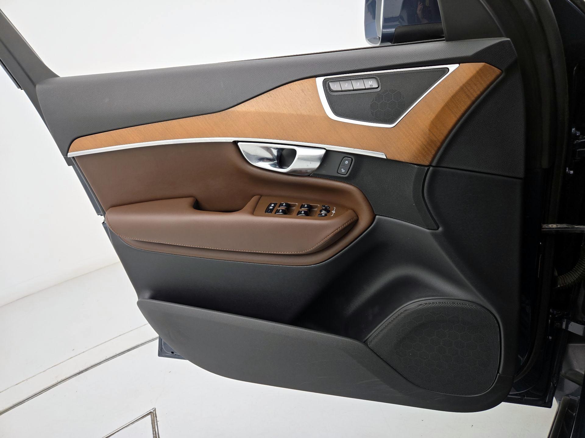 Thumbnail: 2023 Volvo XC90 - 12