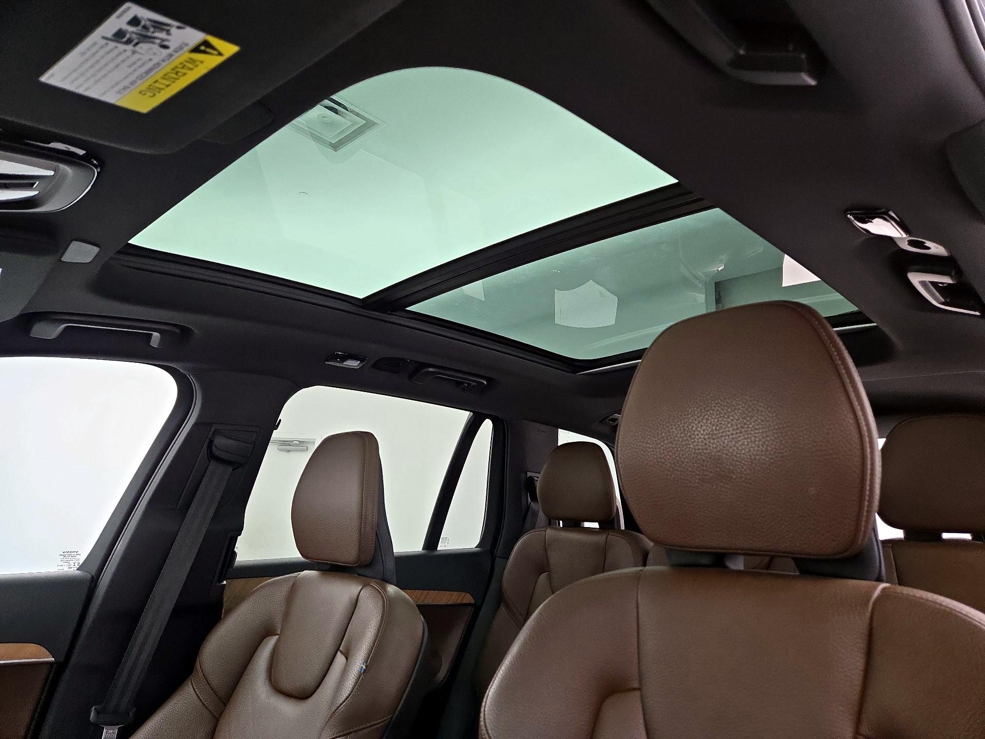 Thumbnail: 2023 Volvo XC90 - 20