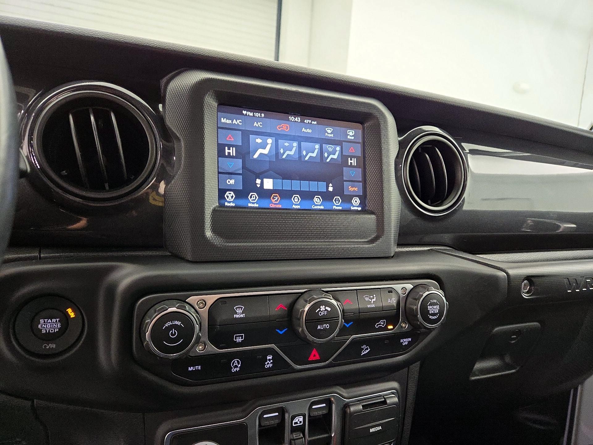 Thumbnail: 2021 Jeep Wrangler - 16