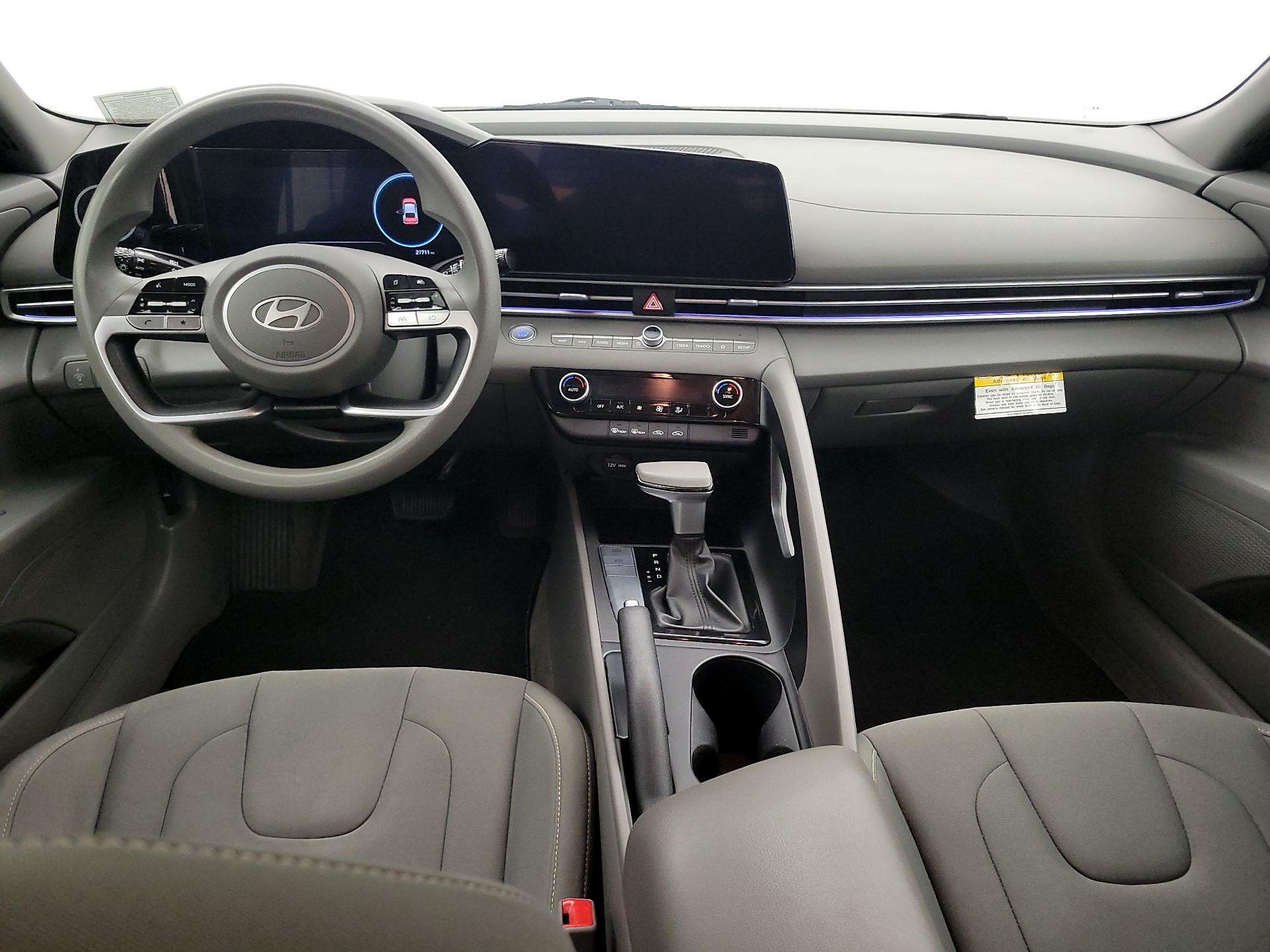 Thumbnail: 2024 Hyundai Elantra - 9
