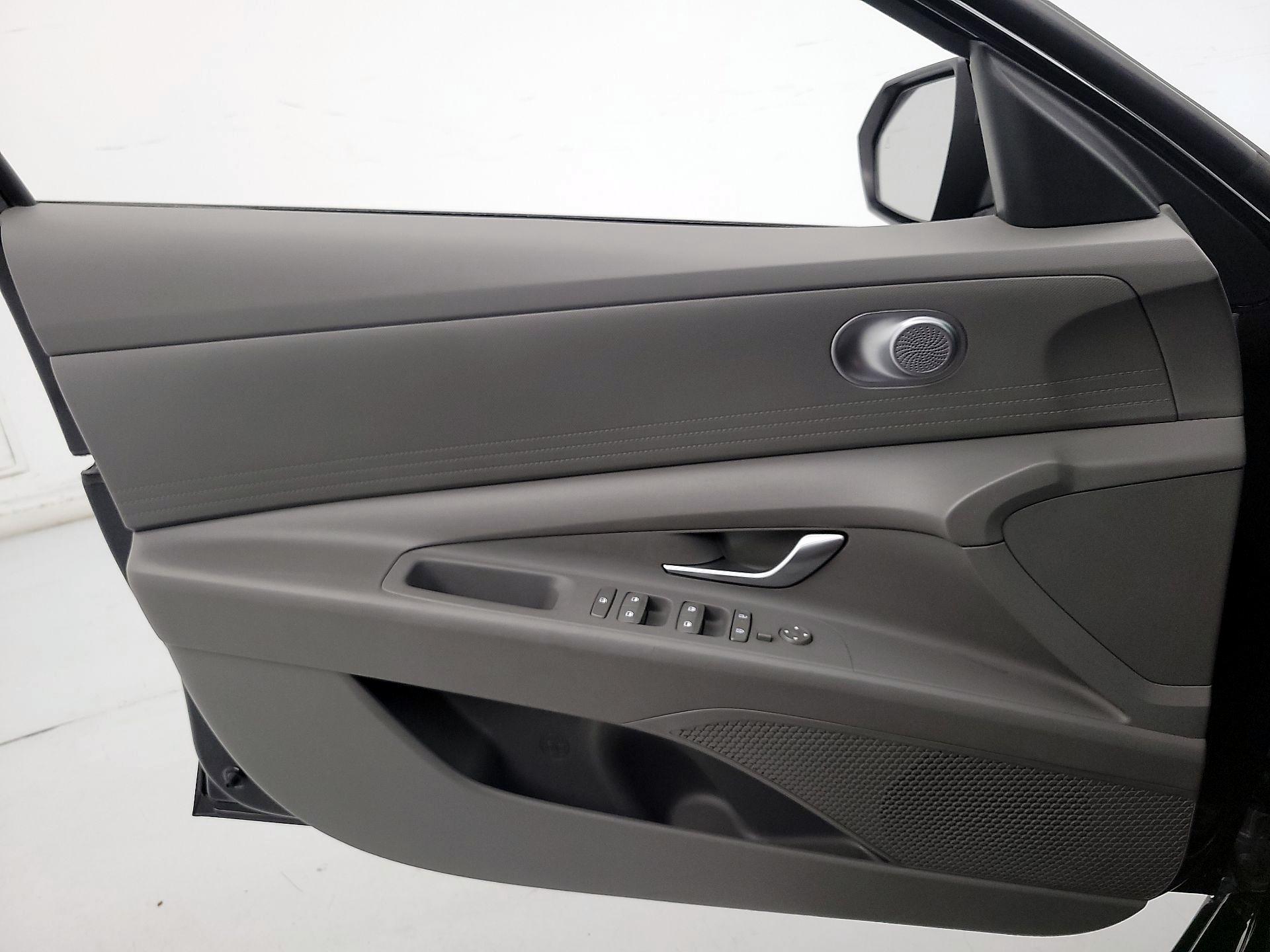 Thumbnail: 2024 Hyundai Elantra - 12