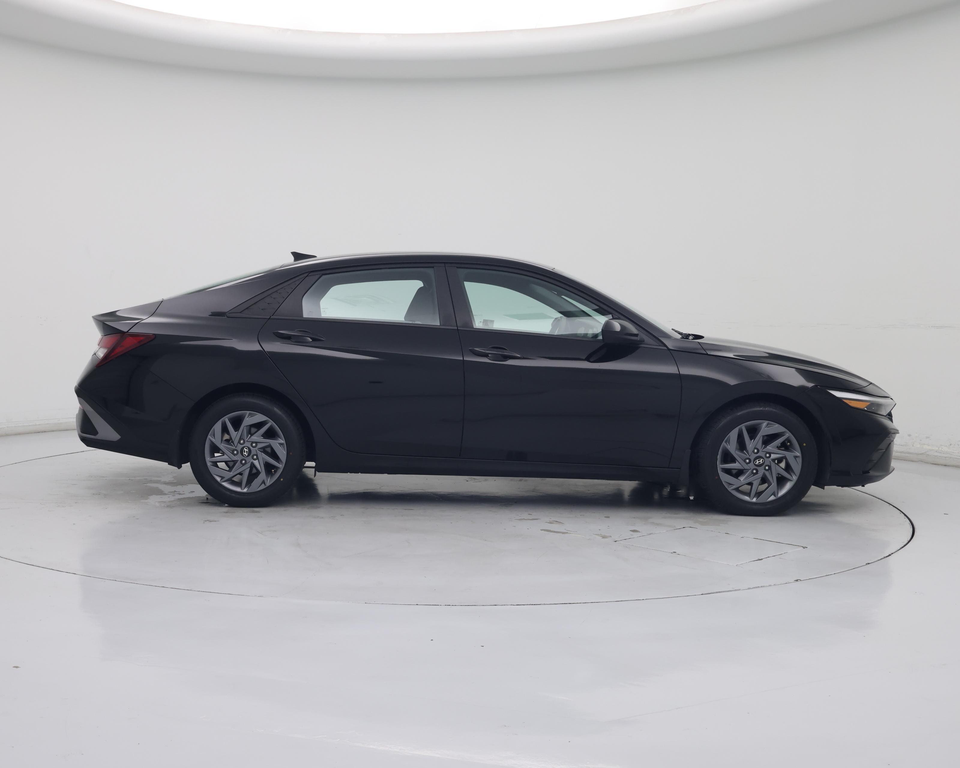 Thumbnail: 2024 Hyundai Elantra - 7